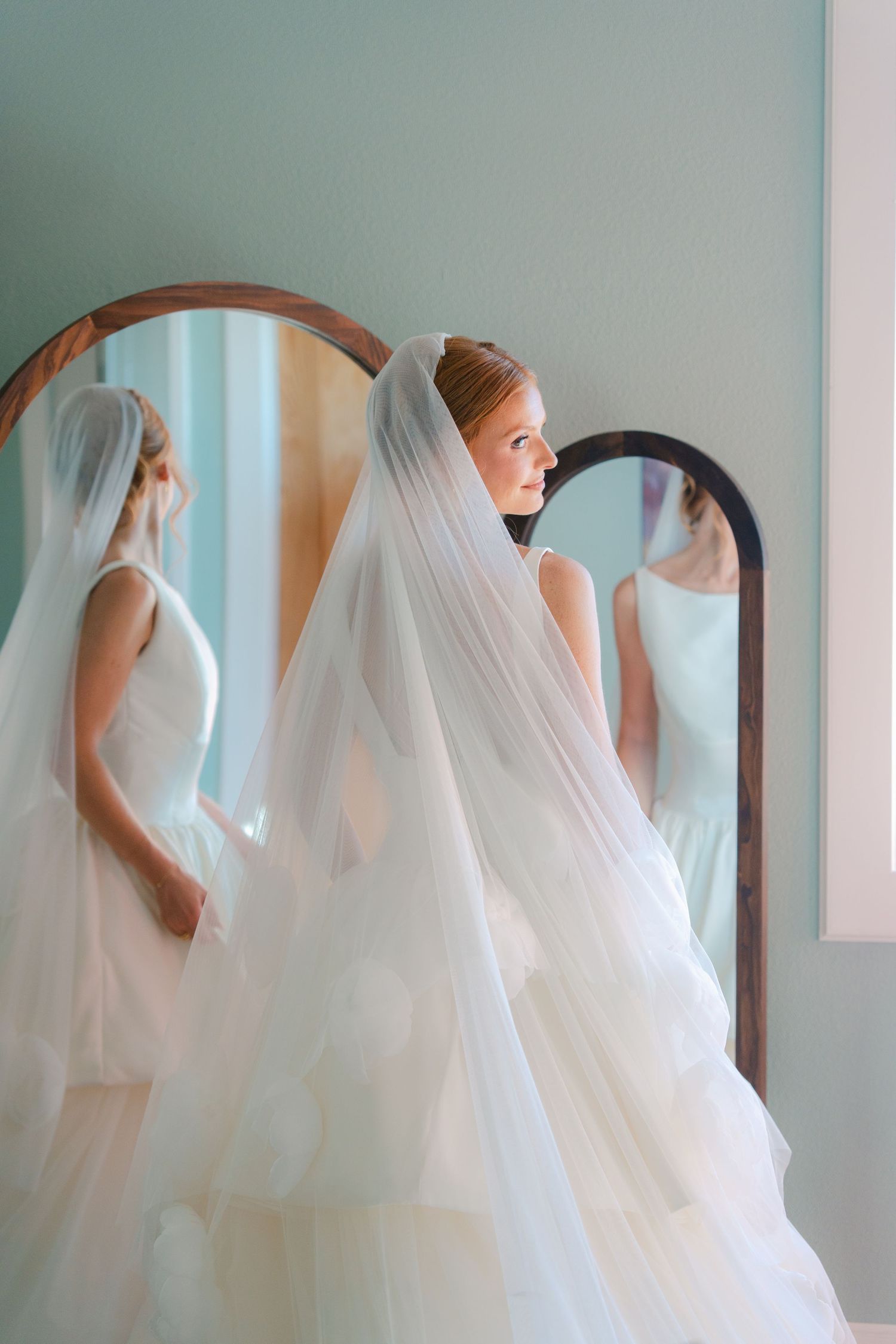 Oklahoma City wedding photographer capturing genuine moments with timeless, true-to-life photography for modern couples.