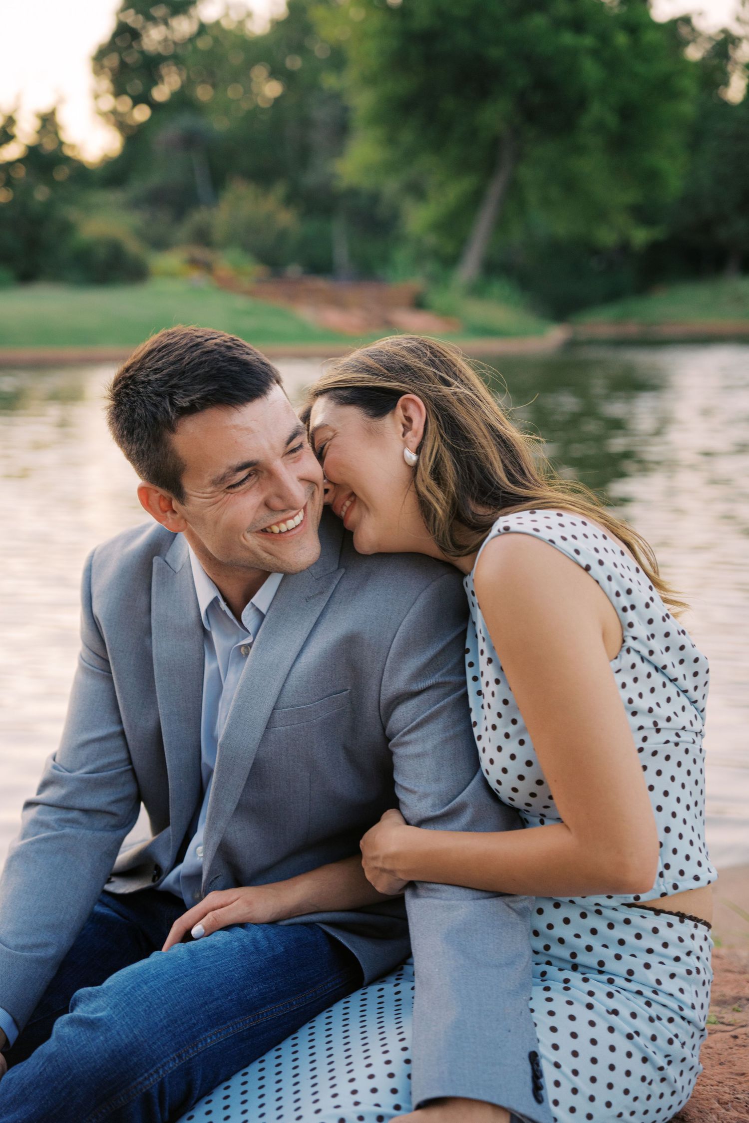 Oklahoma City wedding photographer capturing genuine moments with timeless, true-to-life photography for modern couples.