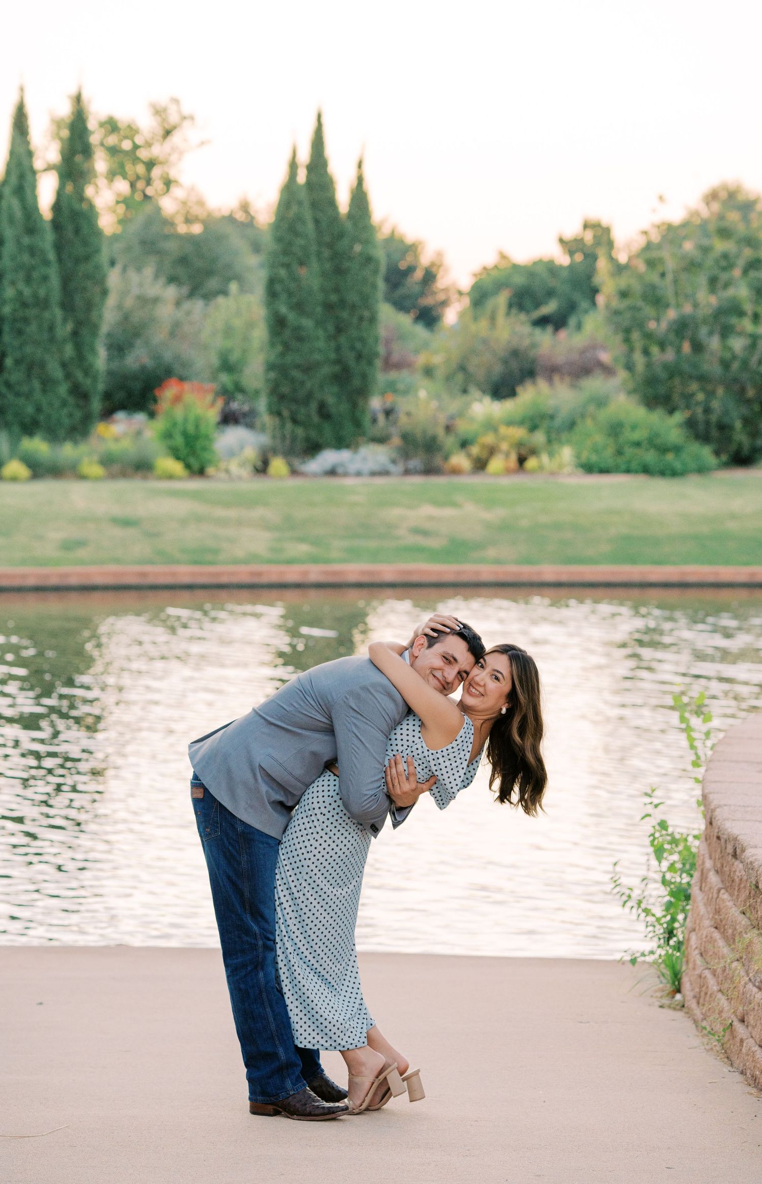 Oklahoma City wedding photographer capturing genuine moments with timeless, true-to-life photography for modern couples.
