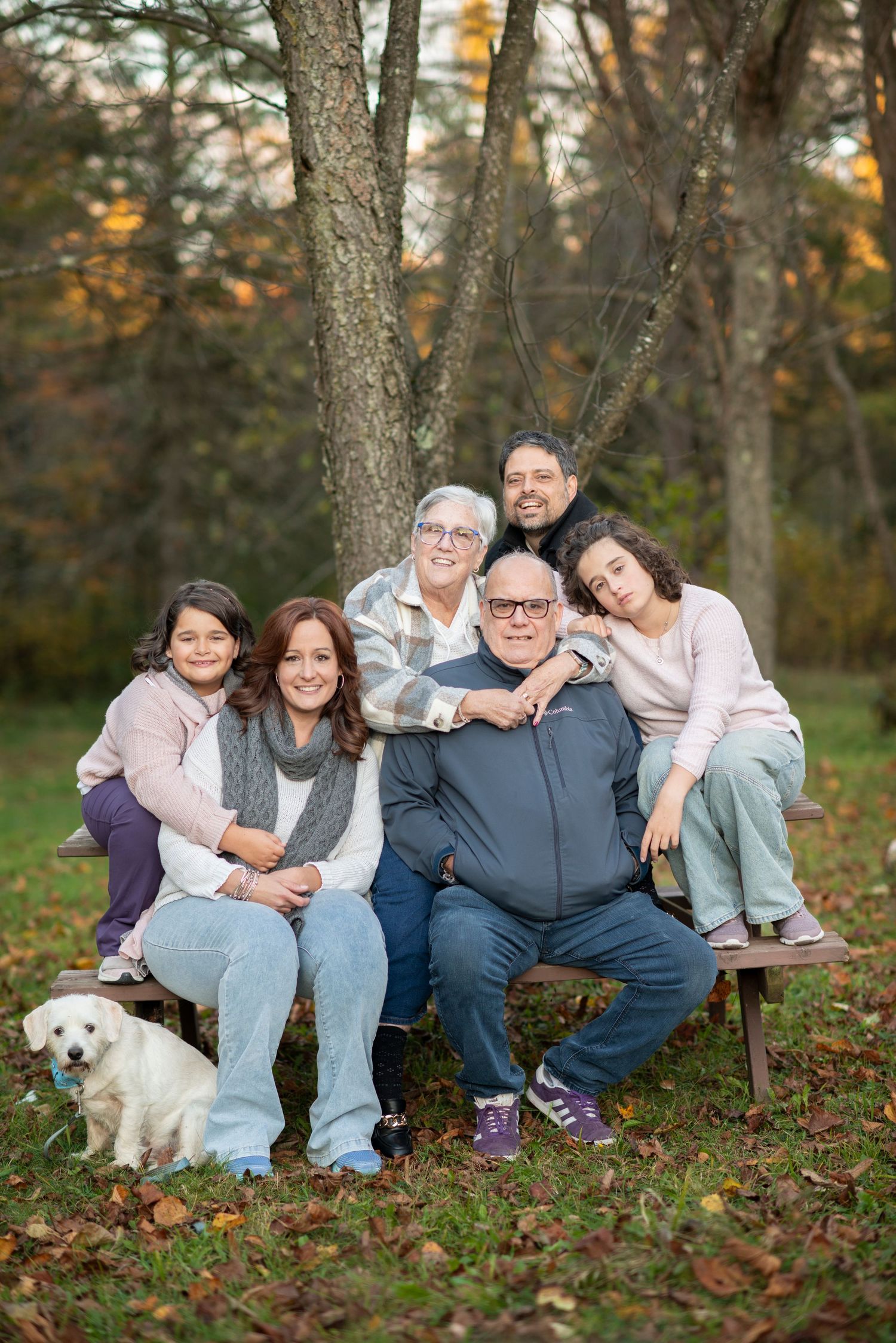 Portrait de famille en extérieur à Saint-Hyacinthe.