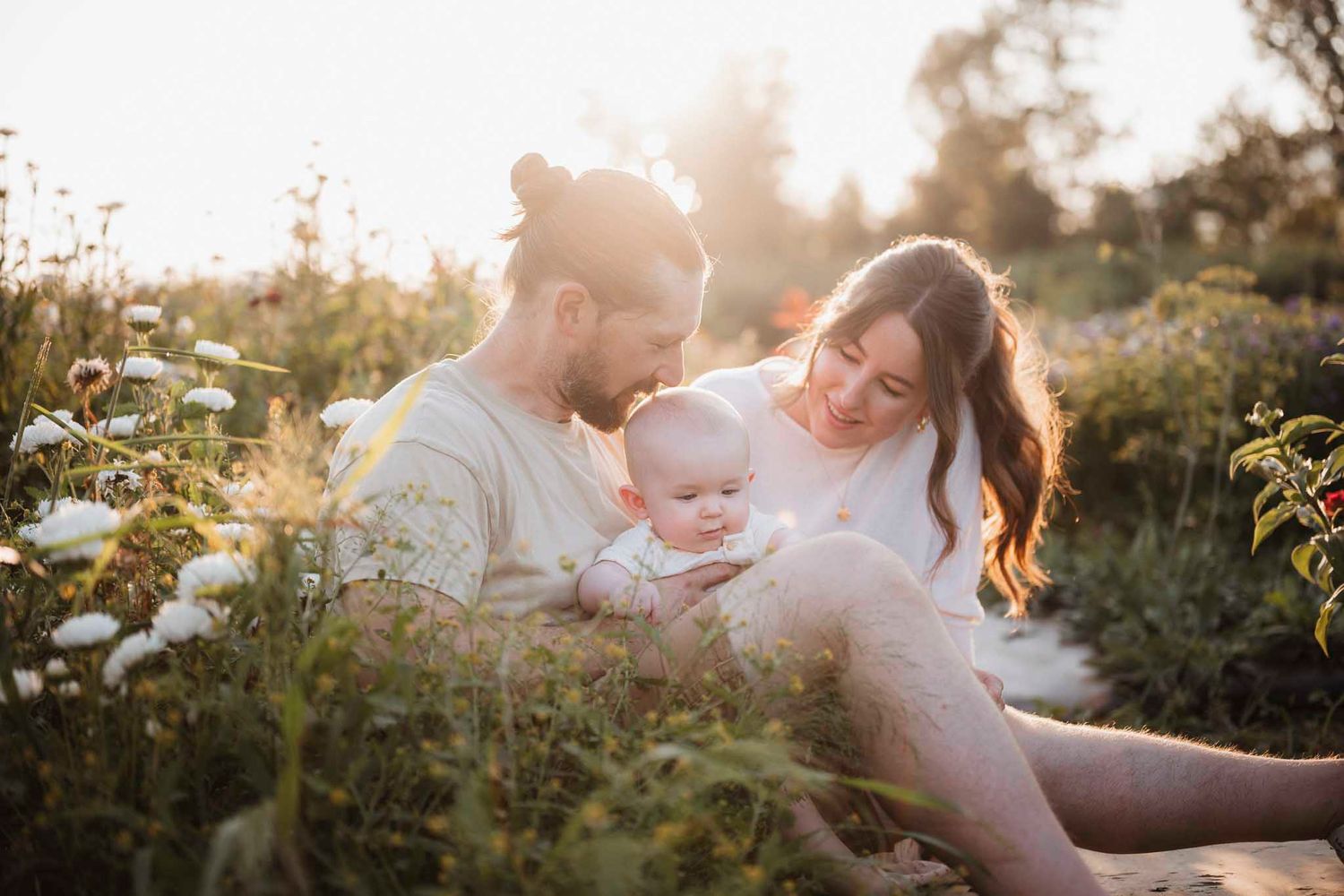 Portrait de famille en extérieur à Saint-Hyacinthe.