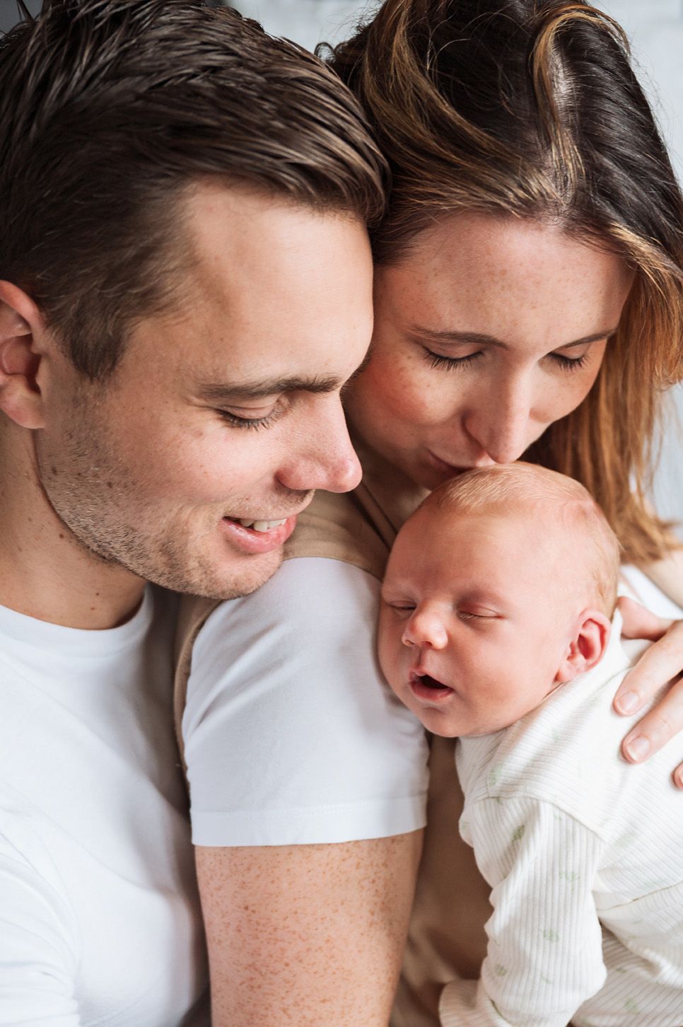 Newbornshoot Roosendaal en omstreken Fotoshoot newborn babyshoot Mijke Bressers fotografie