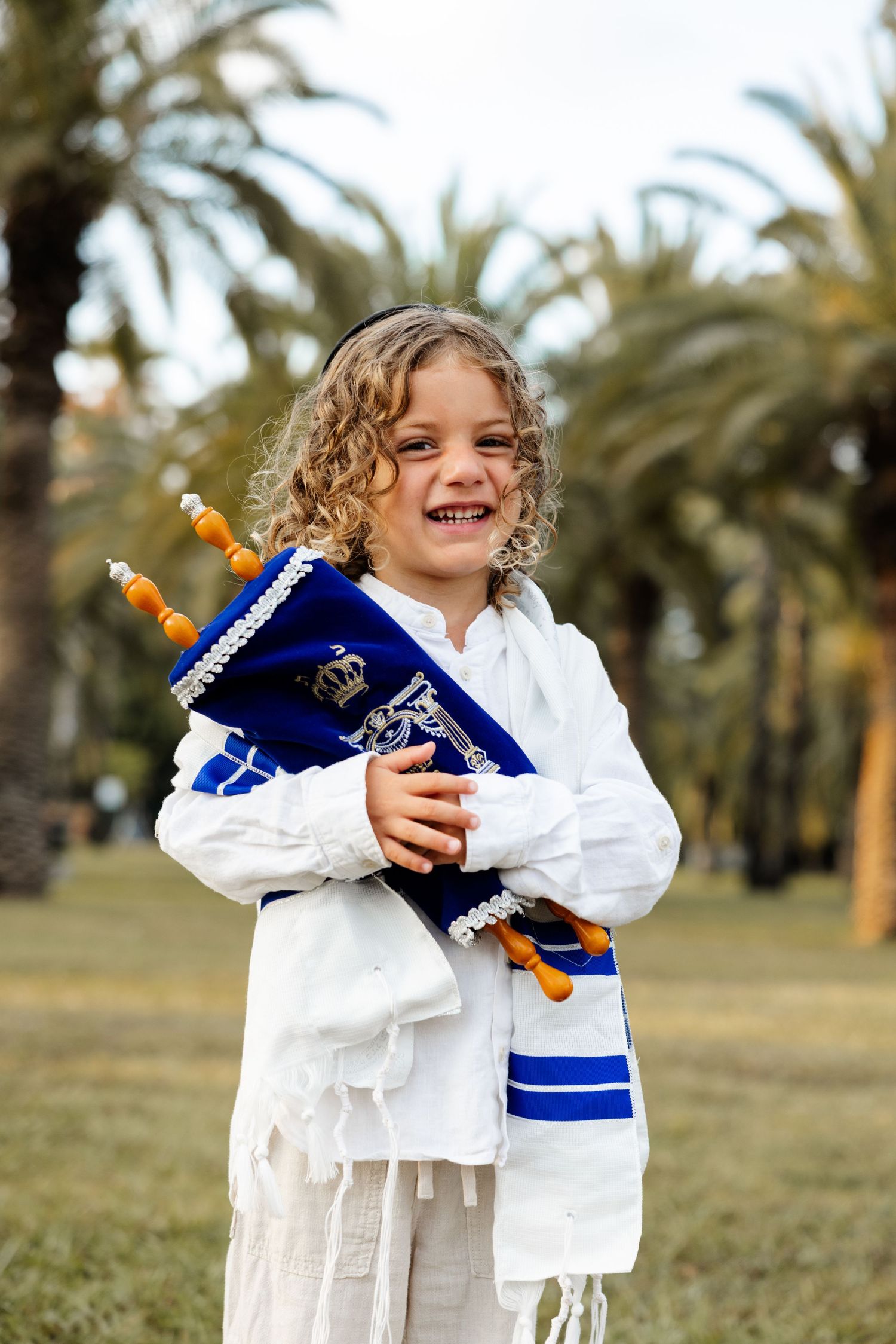 צילומי משפחה טבעיים בסטודיו
צילום משפחה עם ילדים
צילומי משפחה בטבע
