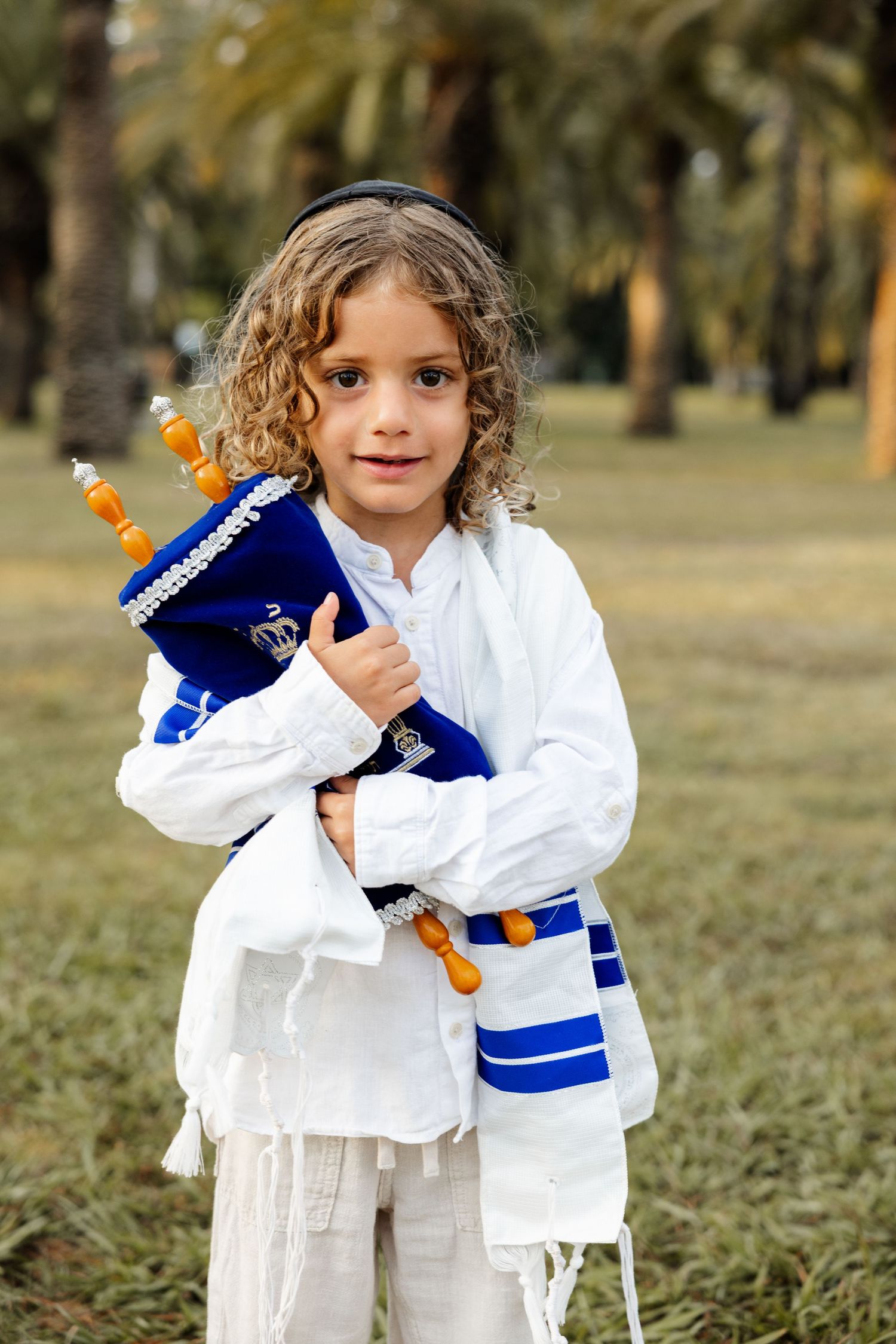 צילומי משפחה טבעיים בסטודיו
צילום משפחה עם ילדים
צילומי משפחה בטבע