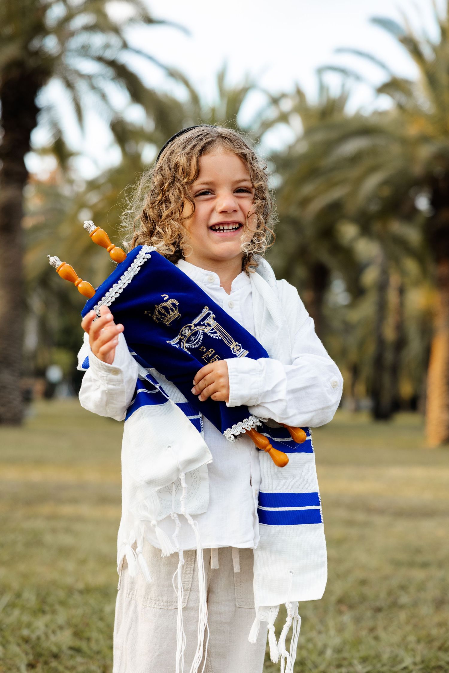 צילומי משפחה טבעיים בסטודיו
צילום משפחה עם ילדים
צילומי משפחה בטבע