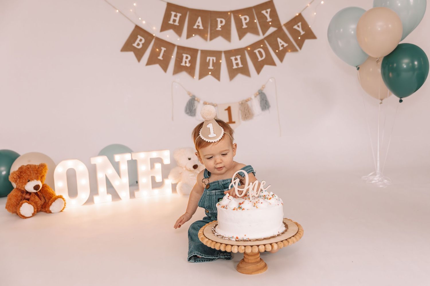 1 yr old studio session. smash cake. happy birthday