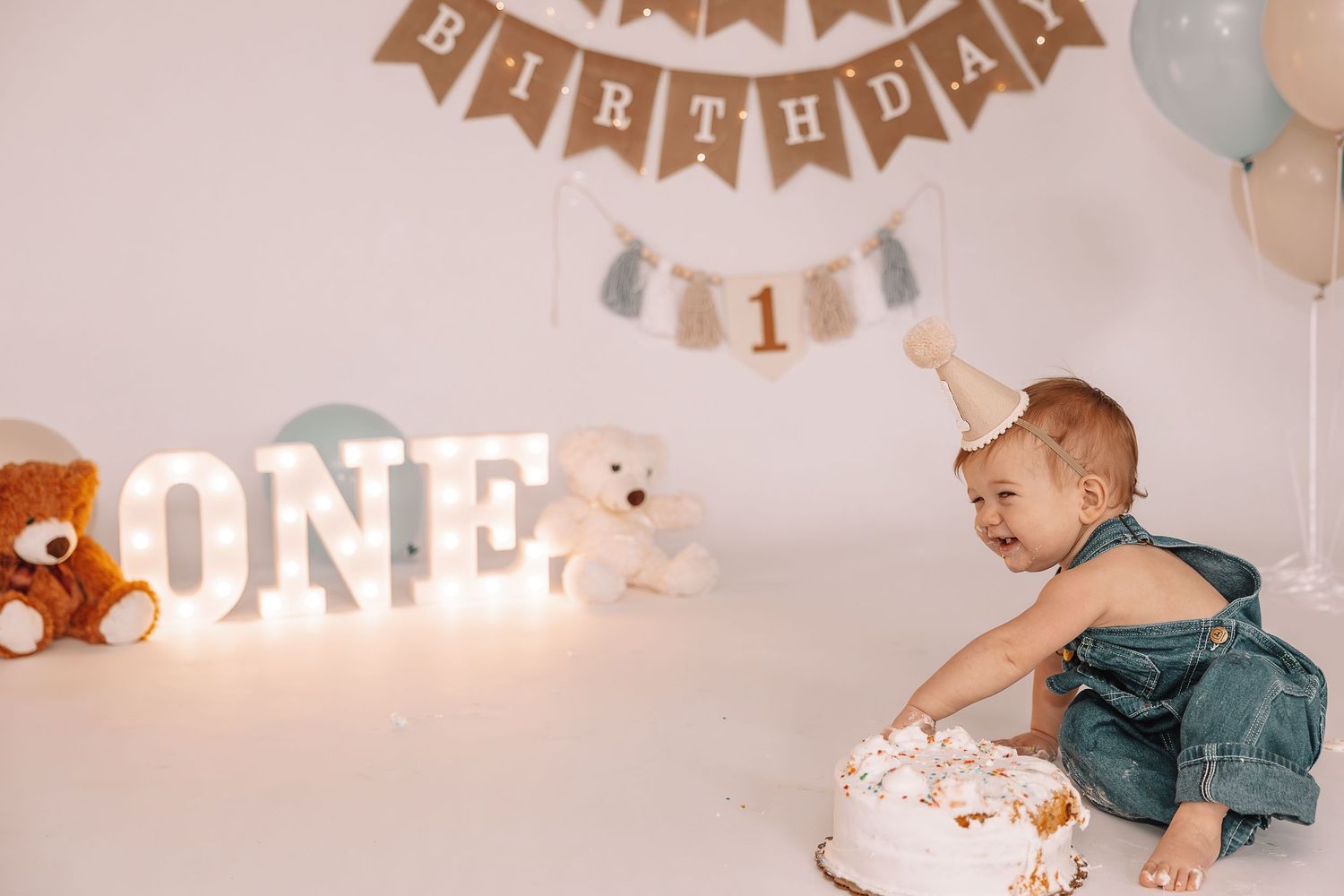 1 yr old studio session. smash cake. happy birthday