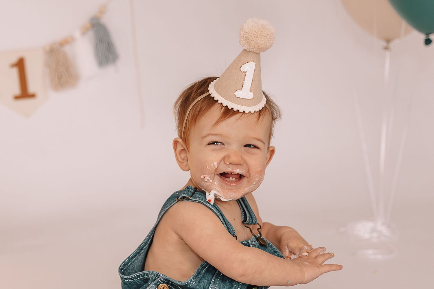 1 yr old studio session. smash cake. happy birthday
