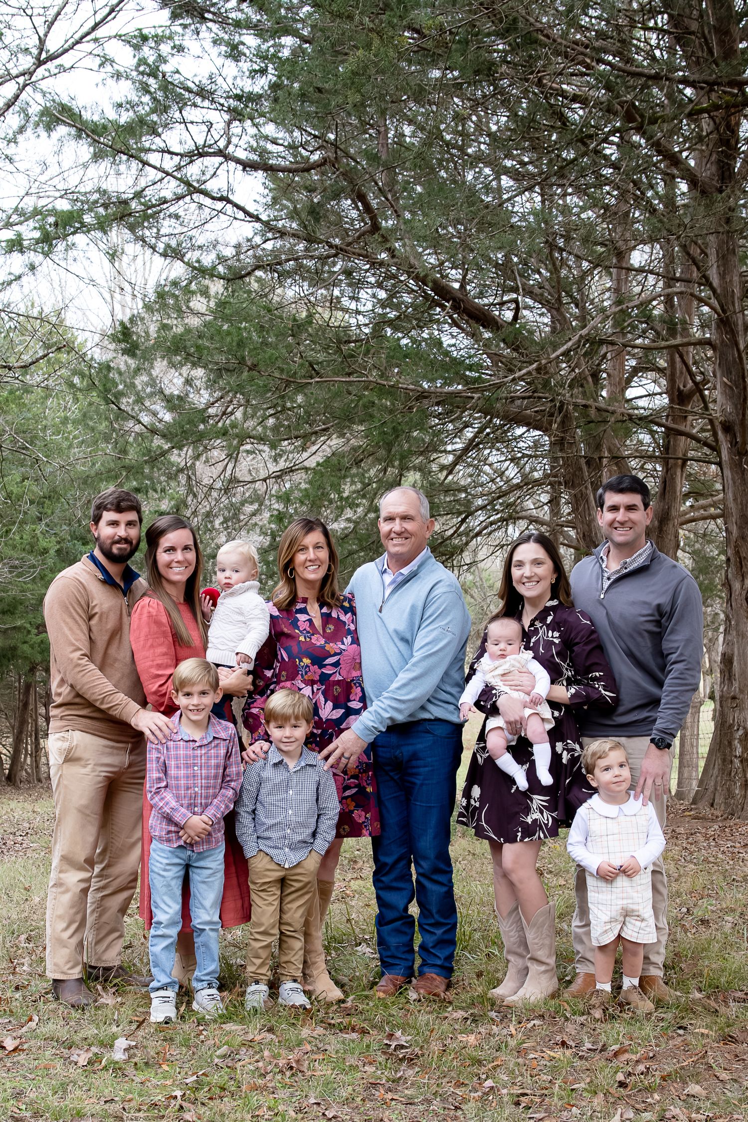 large family photoshoot
