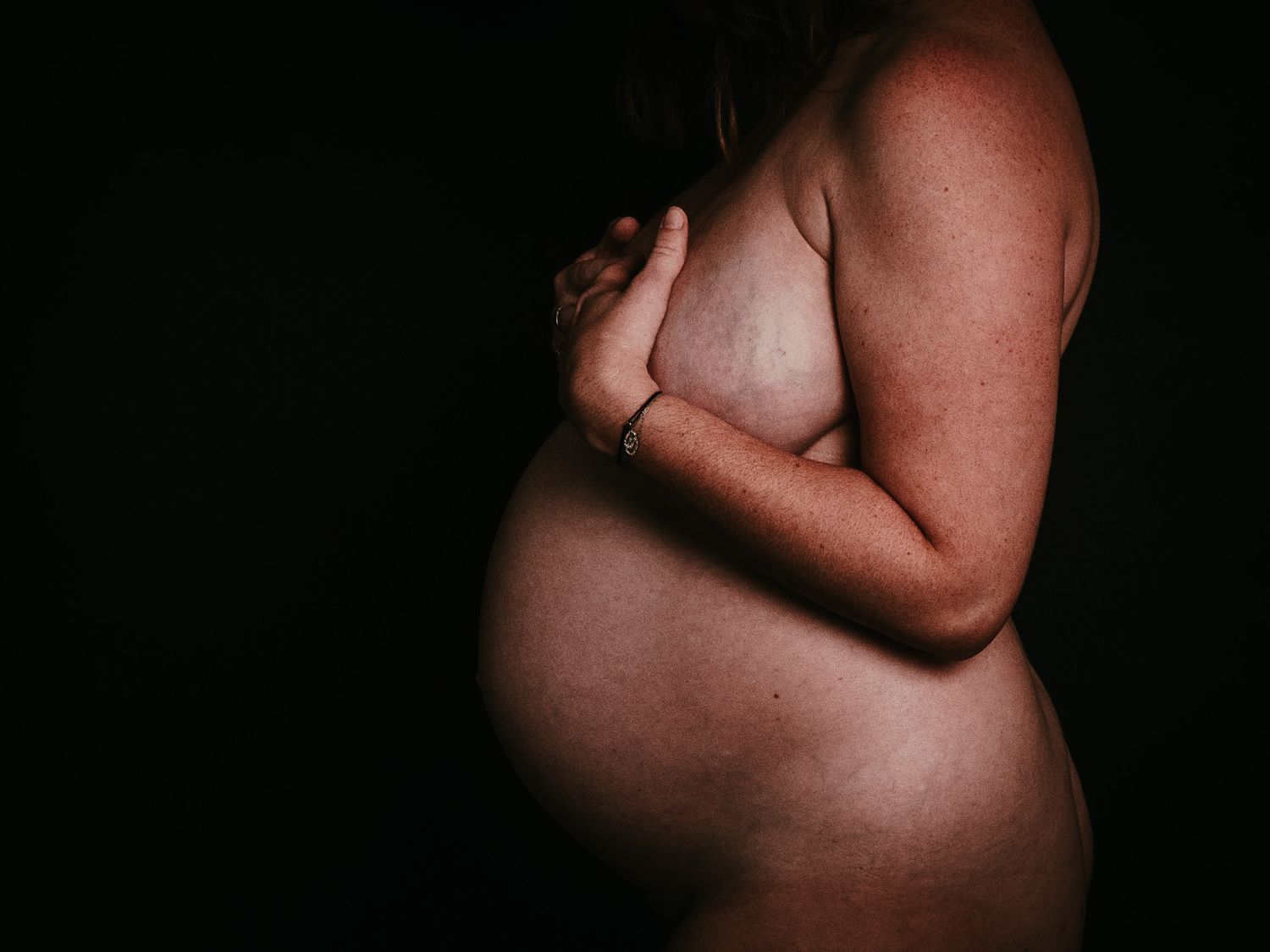 Entre féminité et maternité