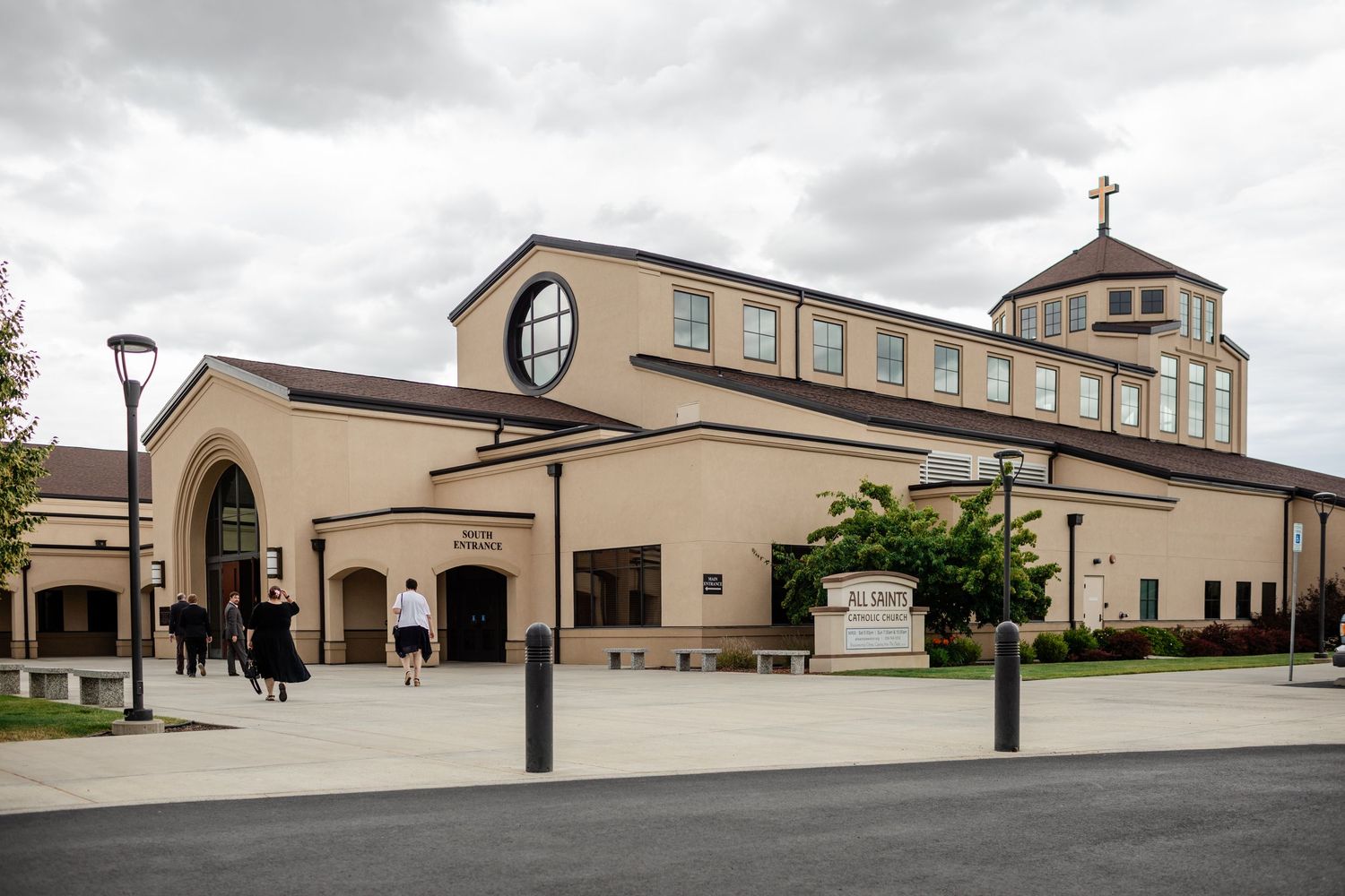 A modern church building exterior with tan walls and a cross on top shown from multiple angles in a photo collage.