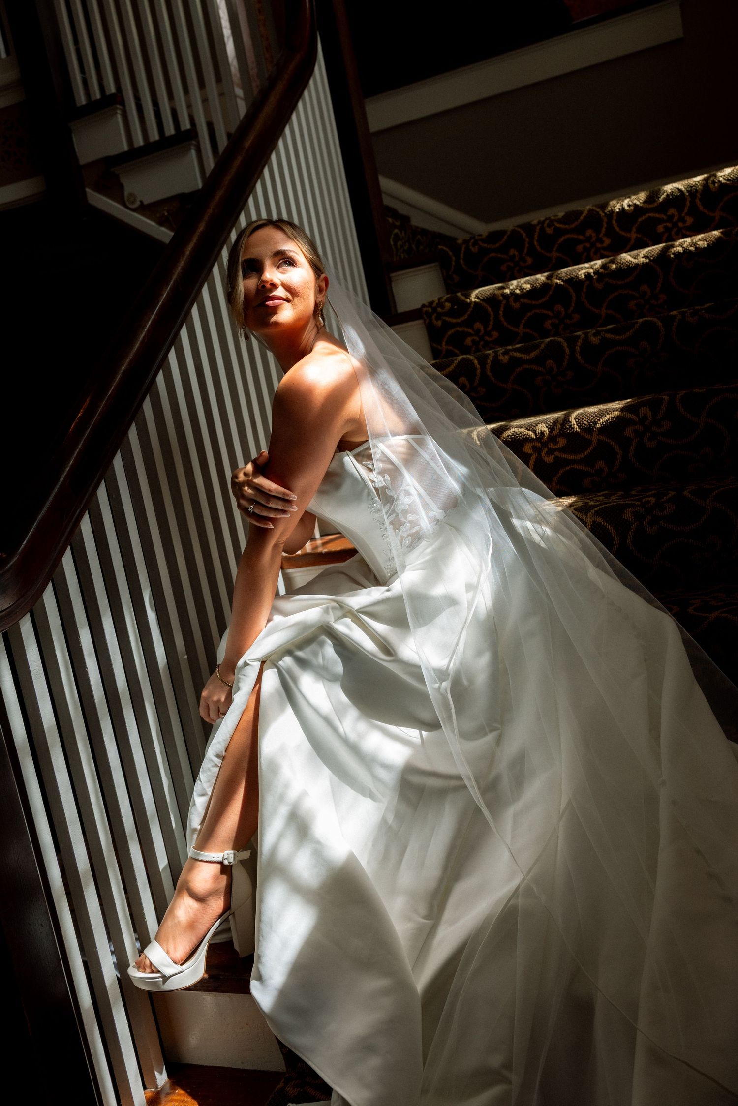 Sydonie Mansion bridal portraits