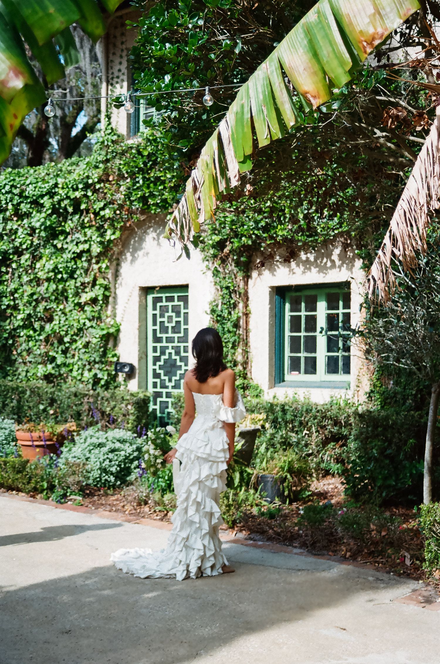 film bridal portraits at Club Continental in Orange Park Florida