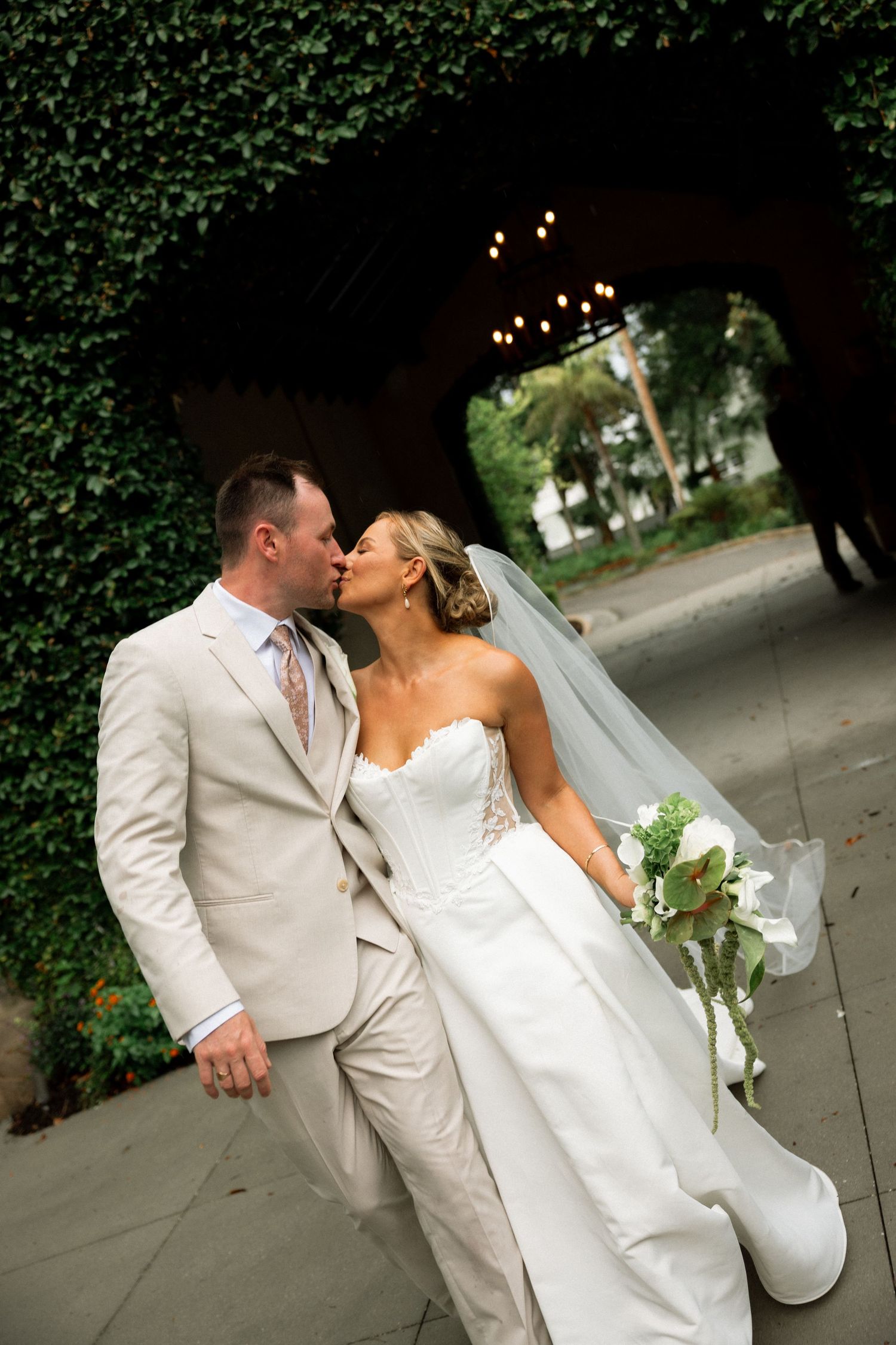 Sydonie Mansion wedding photographer couples photos