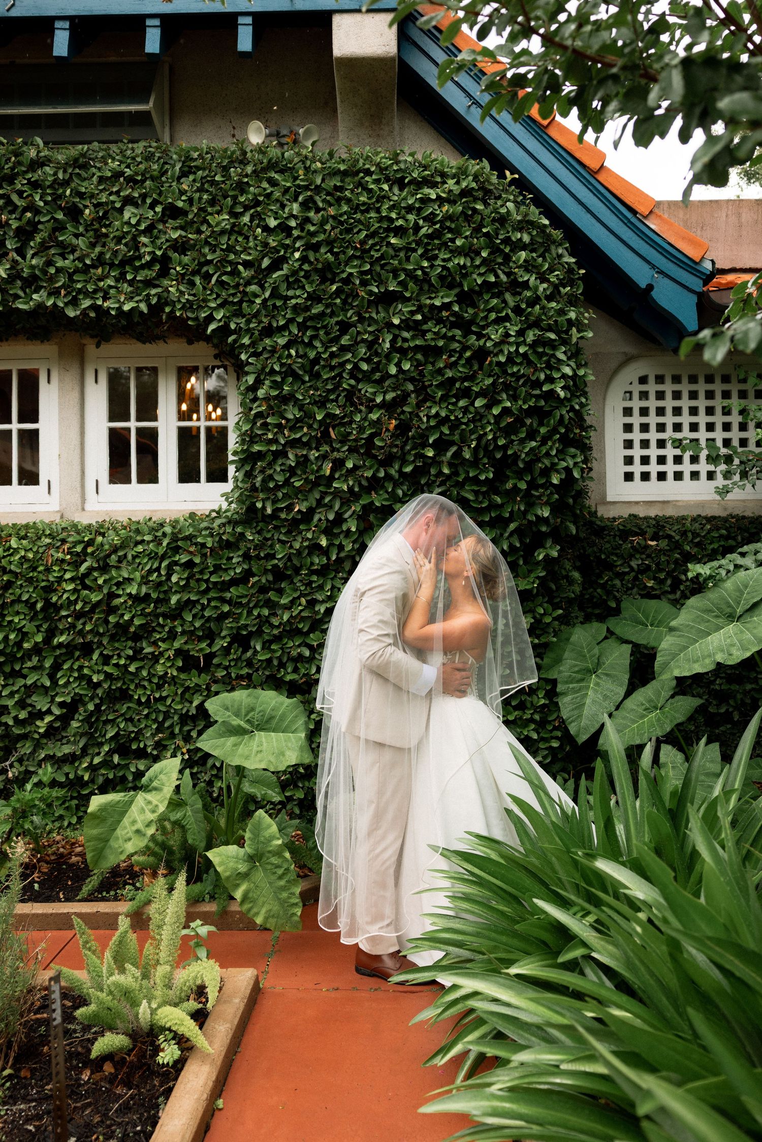 Sydonie Mansion Wedding Photographer