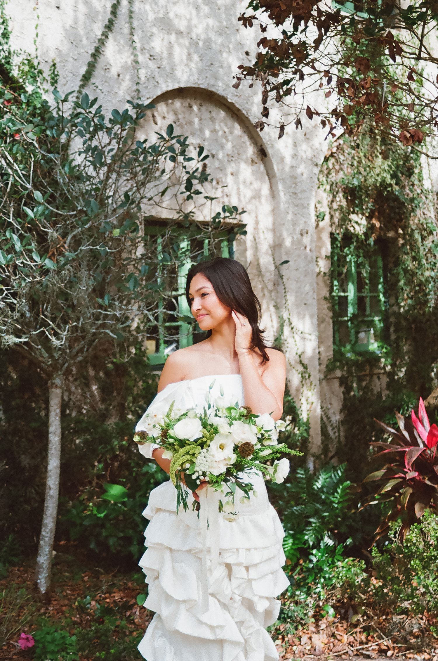 Film bridal portraits at Club Continental