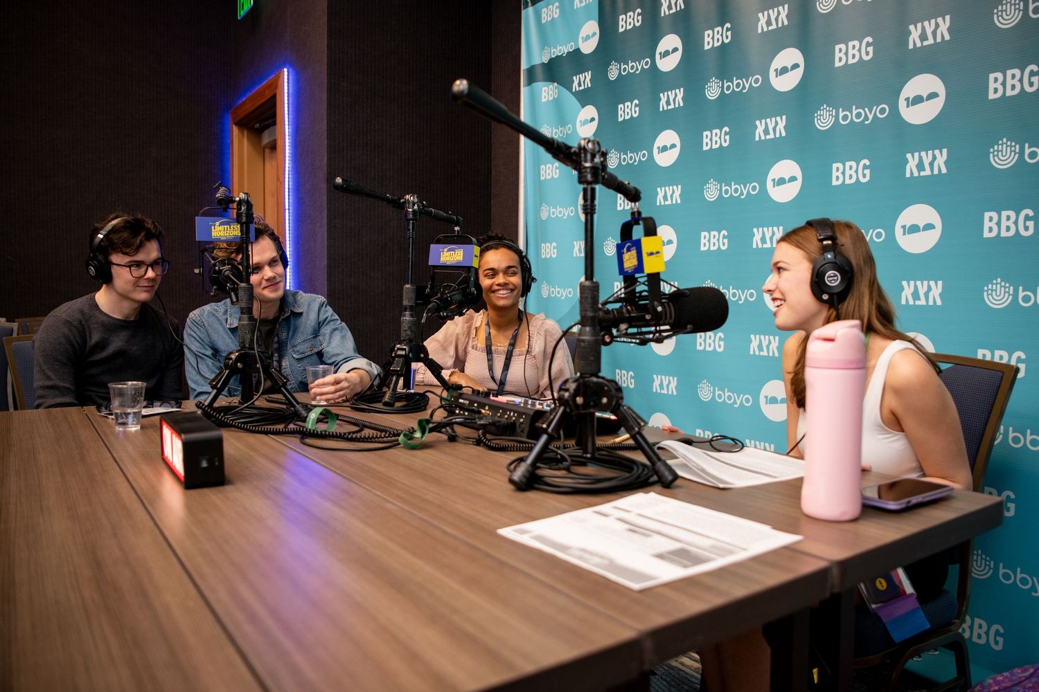 Cast of & Juliet interviewed by BBYO teen.