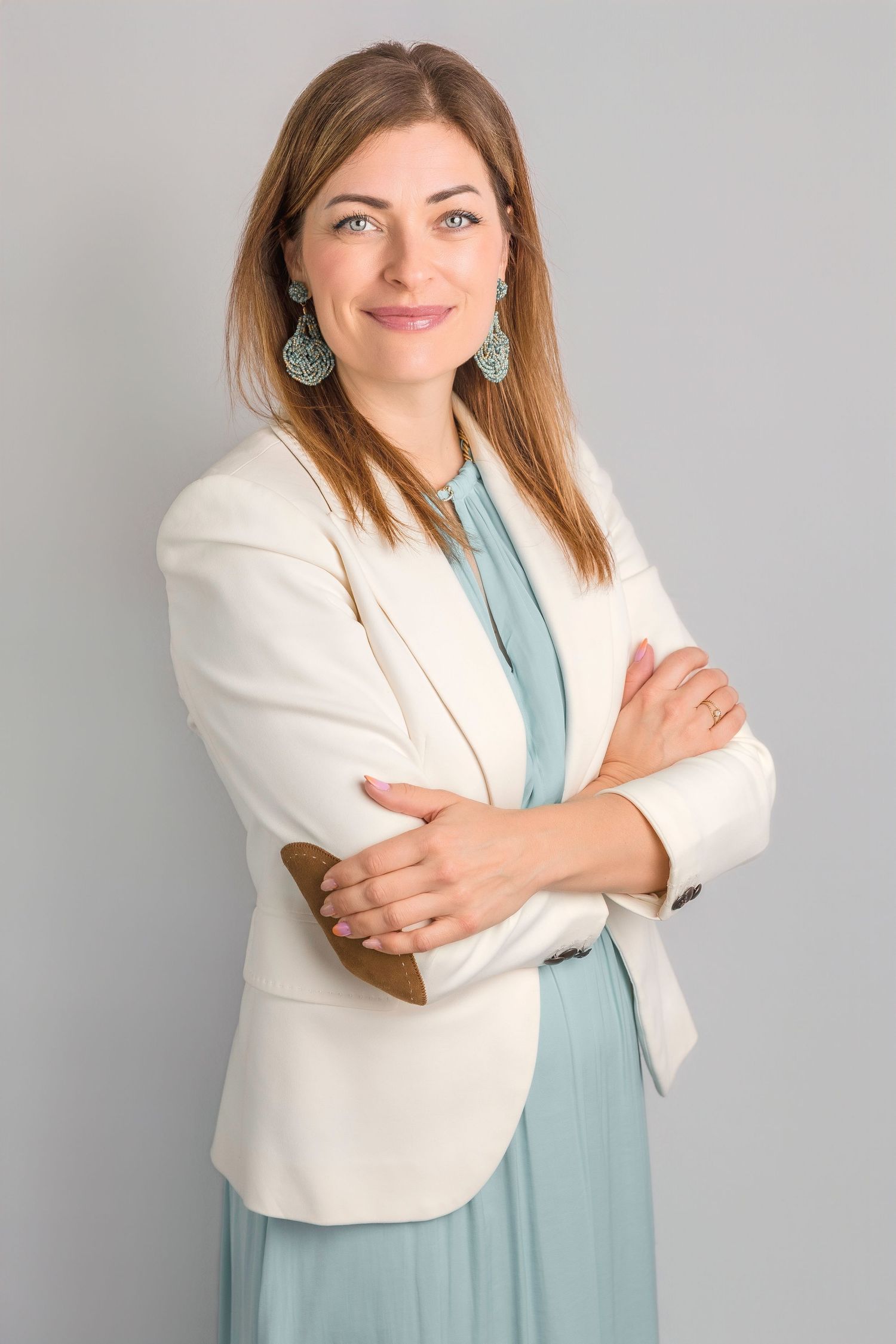 Personal branding photography in Vaud, Switzerland for female entrepreneurs. Refined, natural imagery to elevate your brand with confidence.
