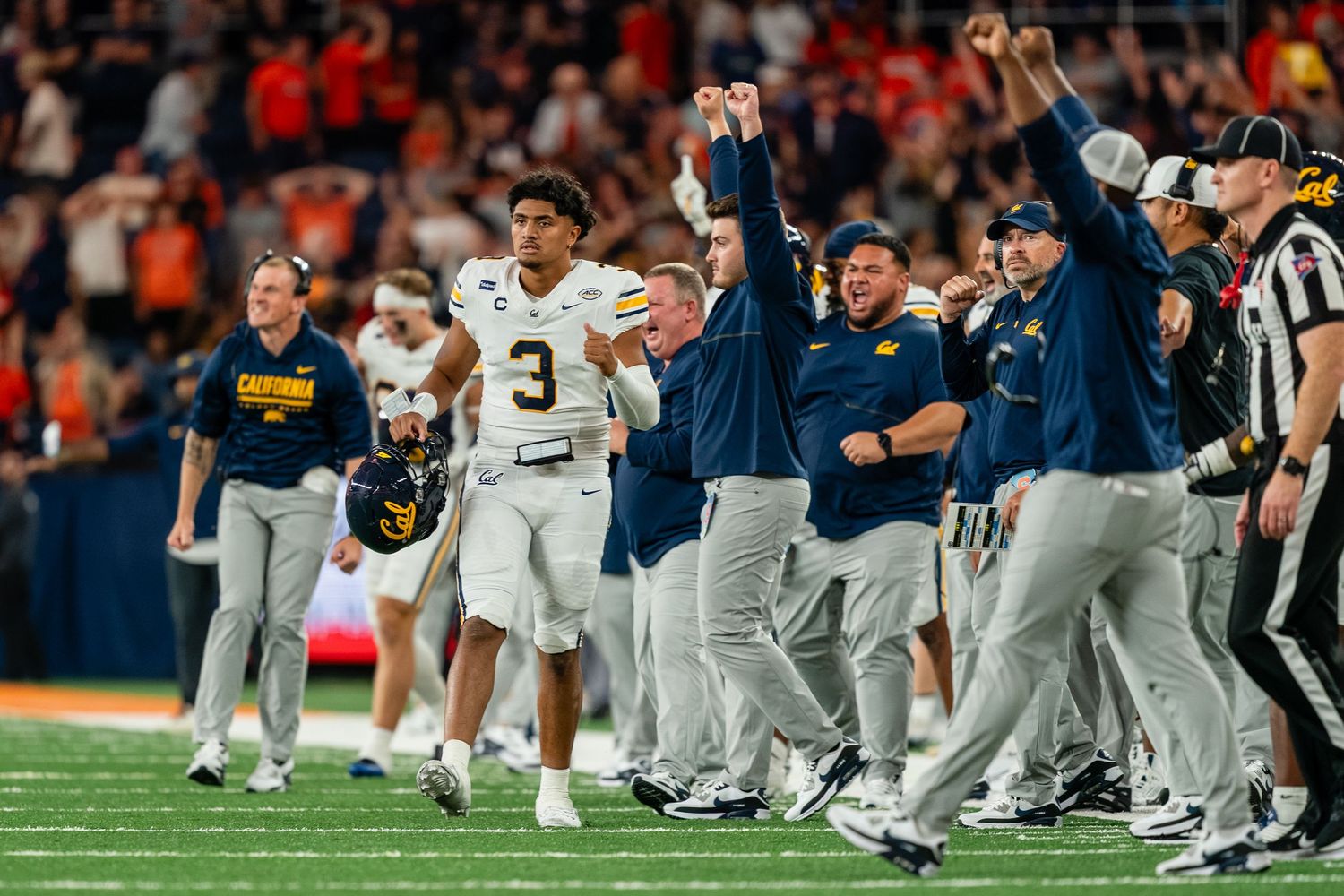 jaron keawe sagapolutele celebrates against syracuse