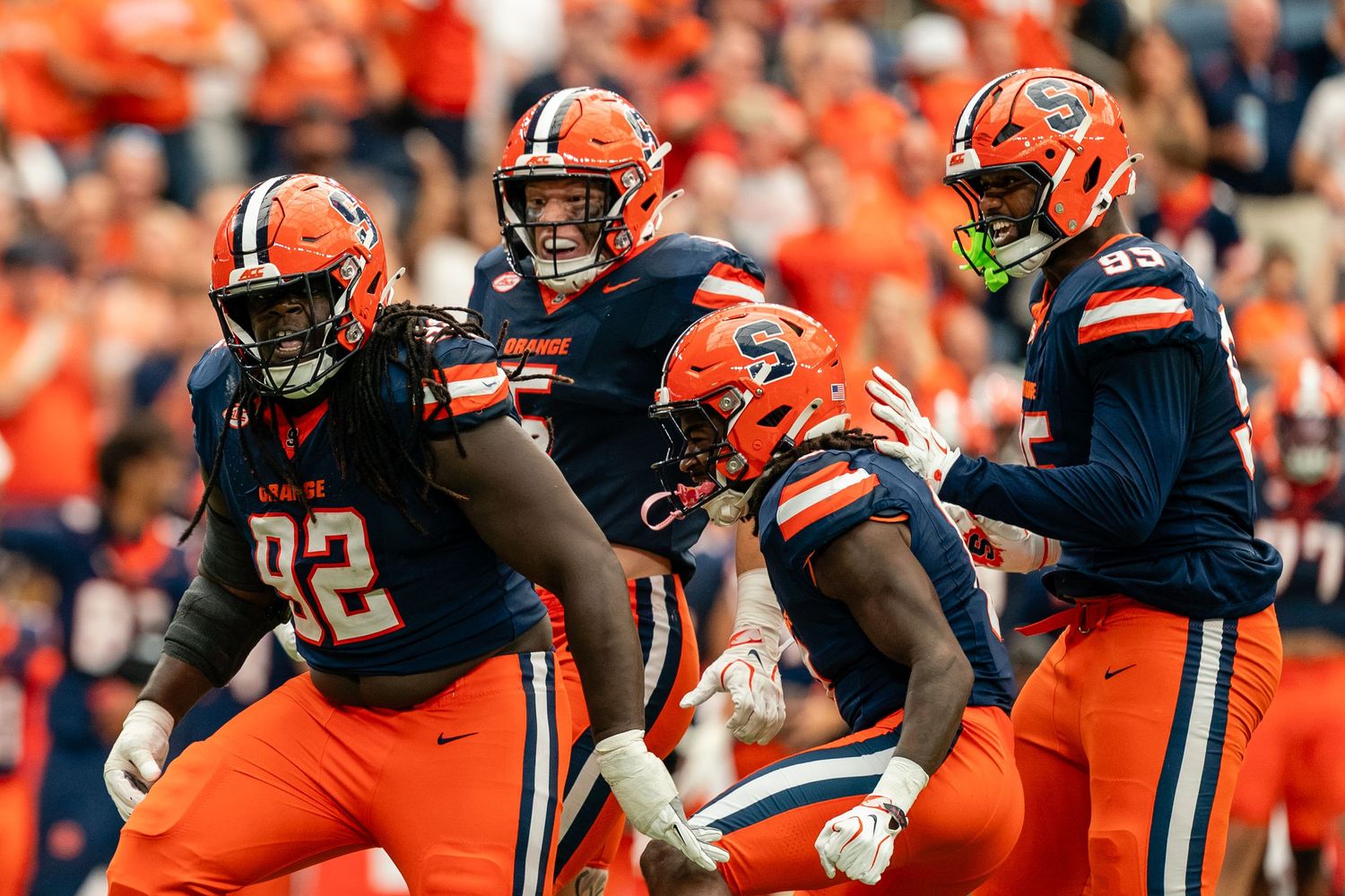 Syracuse football player Rashard perry and defense against University of New Hampshire on September 5th 2026