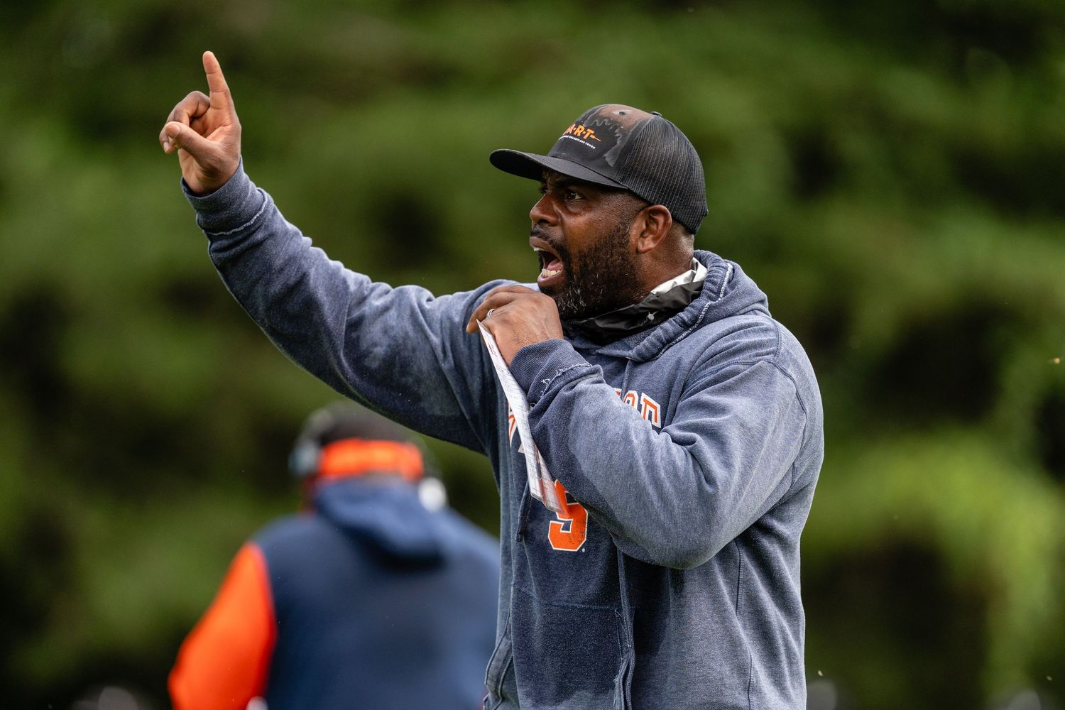 Syracuse head coach fran brown coaching in syracuse practice