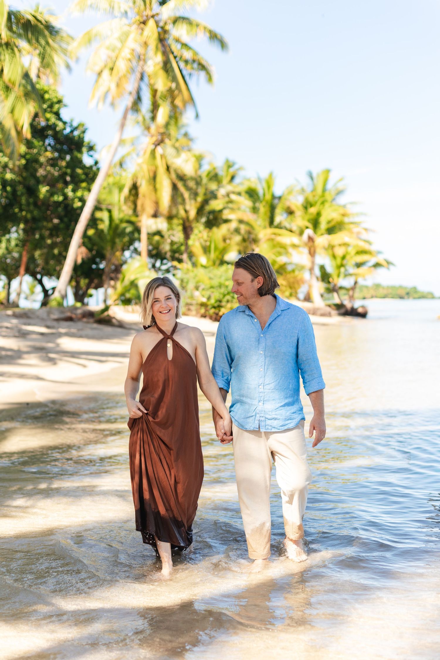 Couple enjoying a romantic beach photography session in Fiji