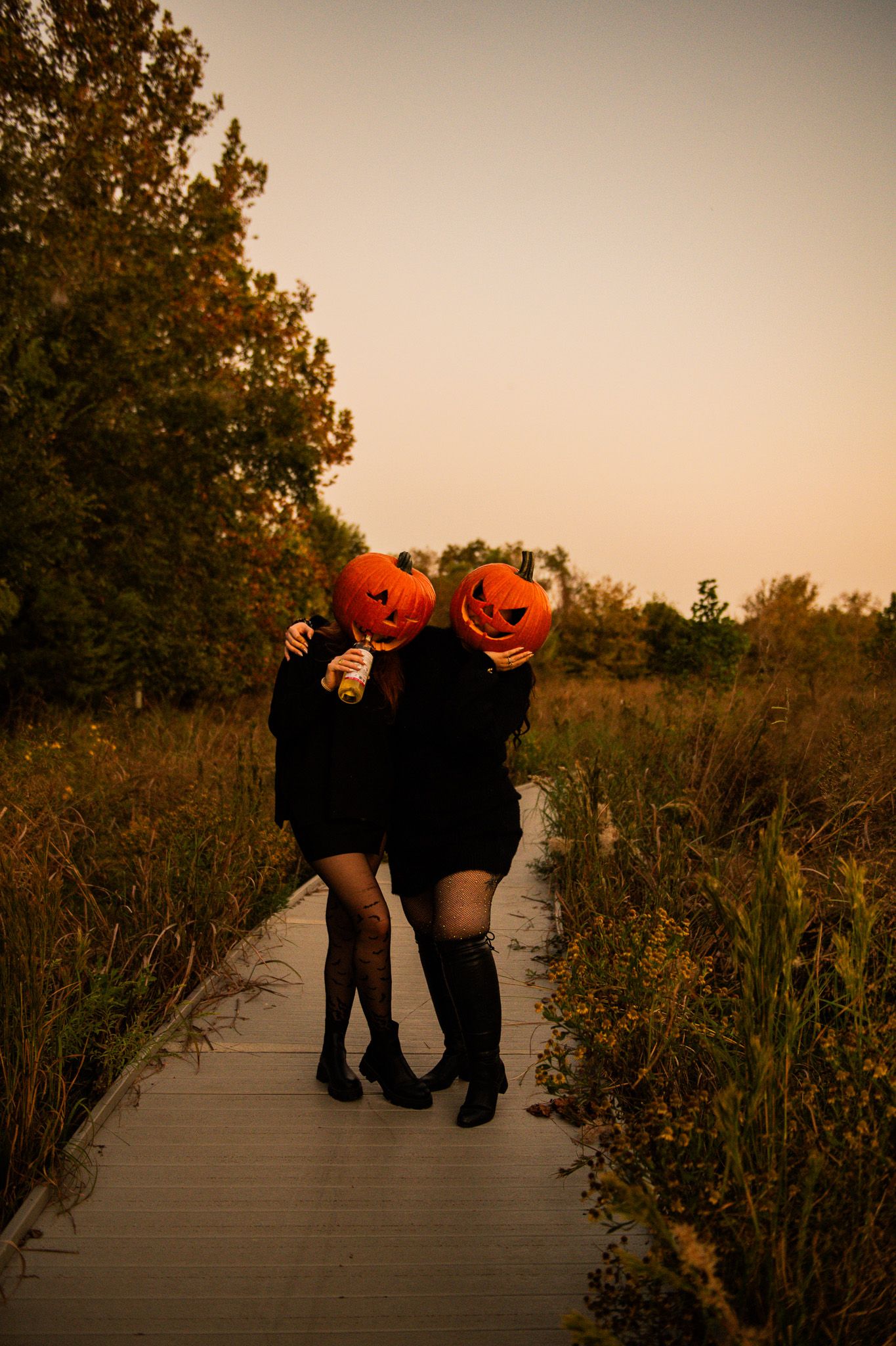 Celebrate with your friends with a beautiful photo session in Helotes, San Antonio, Boerne area.