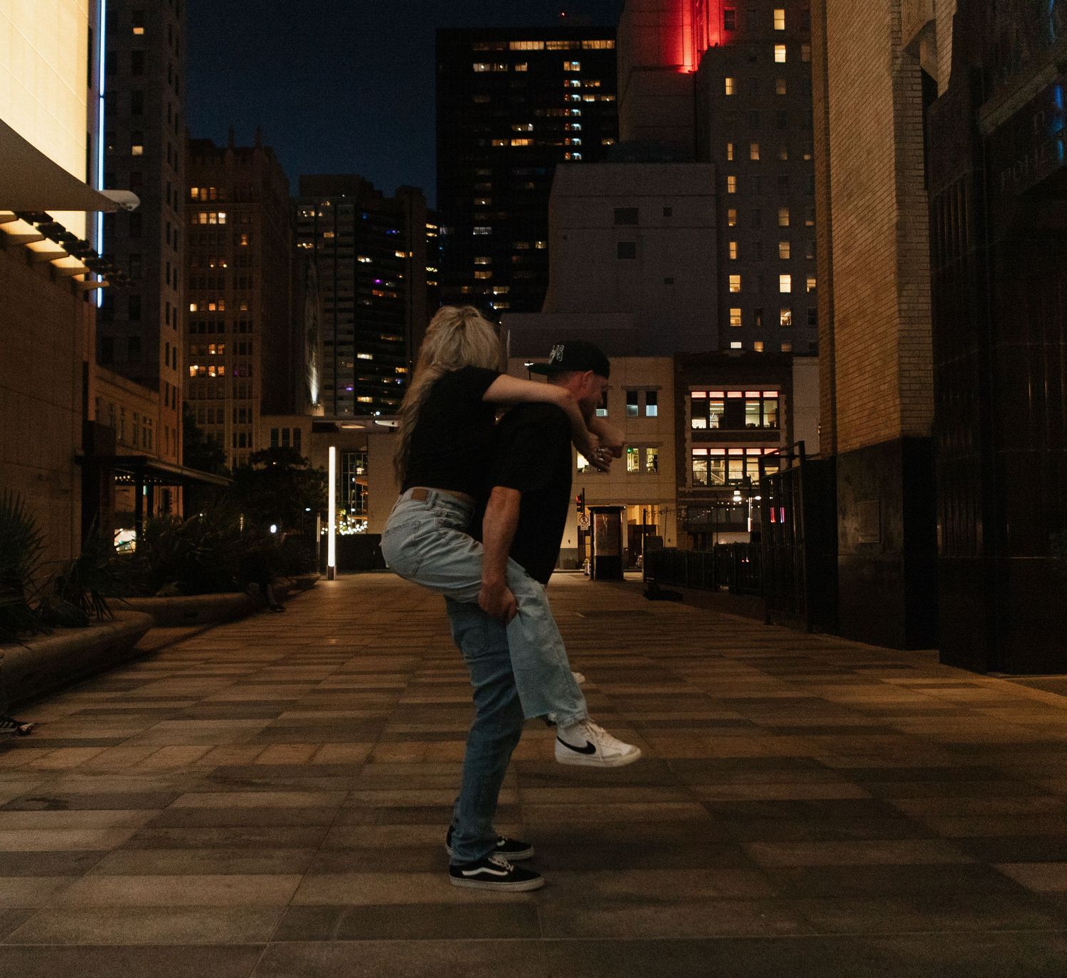 Dallas, Texas city photography. a couple enjoys a date night in Downtown, Dallas