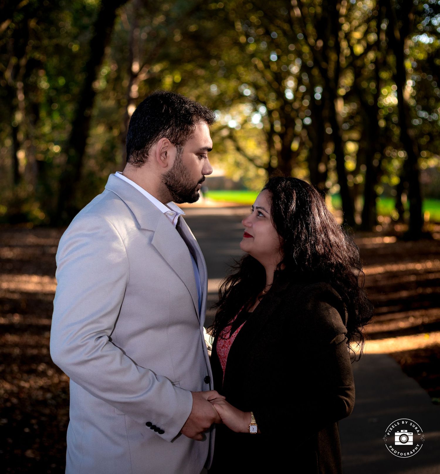 Couple pre-wedding photoshoot in Dublin park