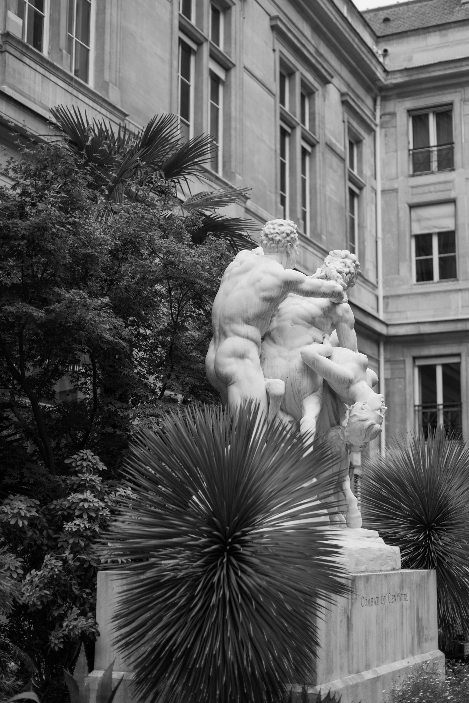 Destination wedding photography Paris
Destination wedding in Paris