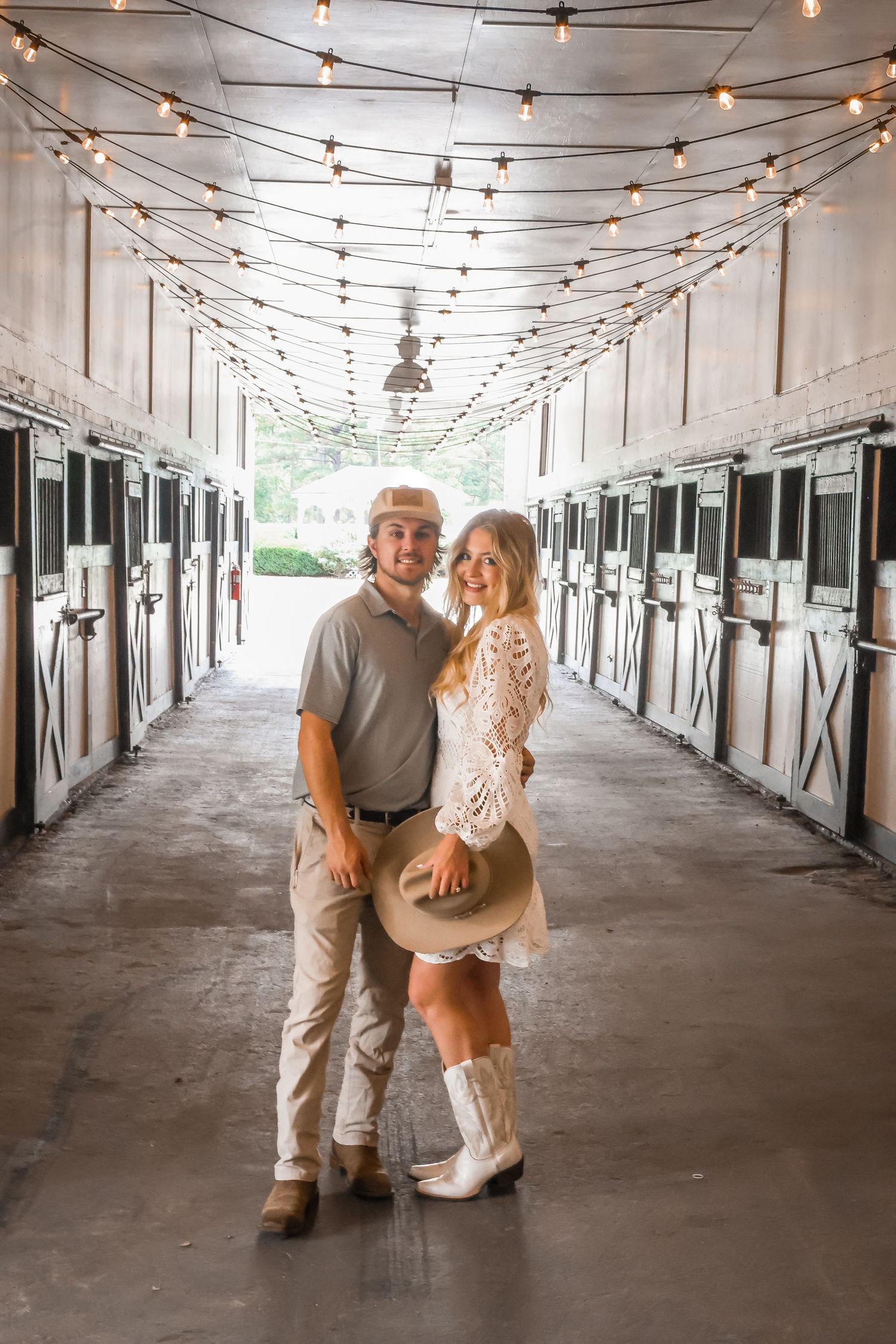 engagement pictures, seven paths manor, raleigh engagement, classy bright true to color