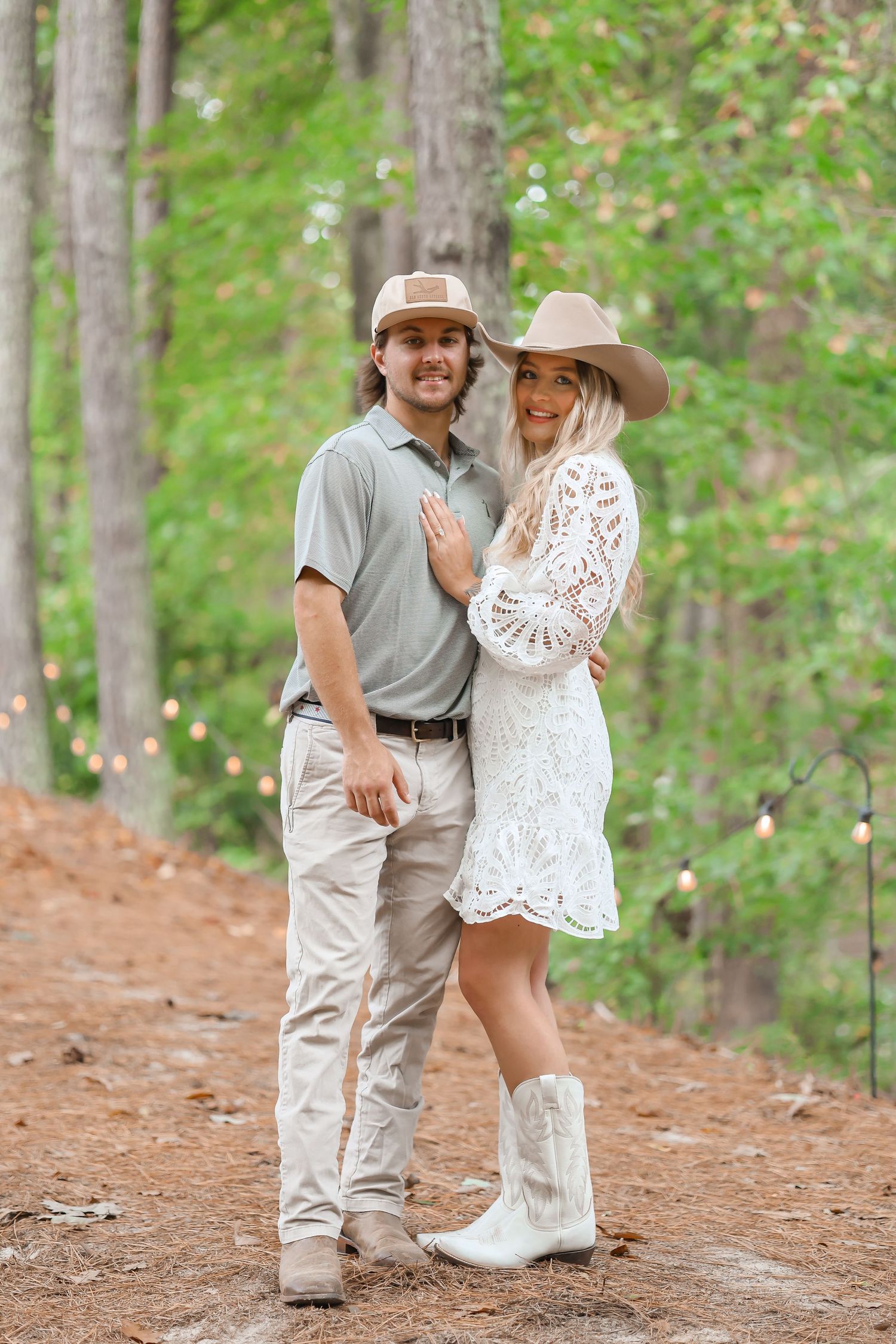 engagement pictures, seven paths manor, raleigh engagement, classy bright true to color, north carolina engagement photographer