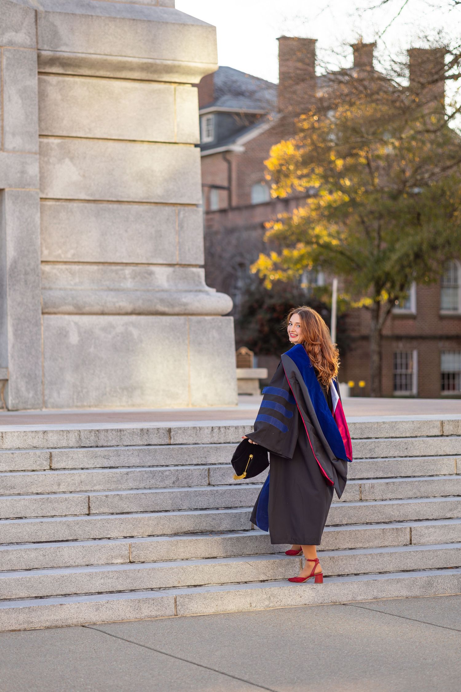 graduation photos NC state grad raleigh graduates senior photos outdoor graduation images natural light photography bright true to color unc