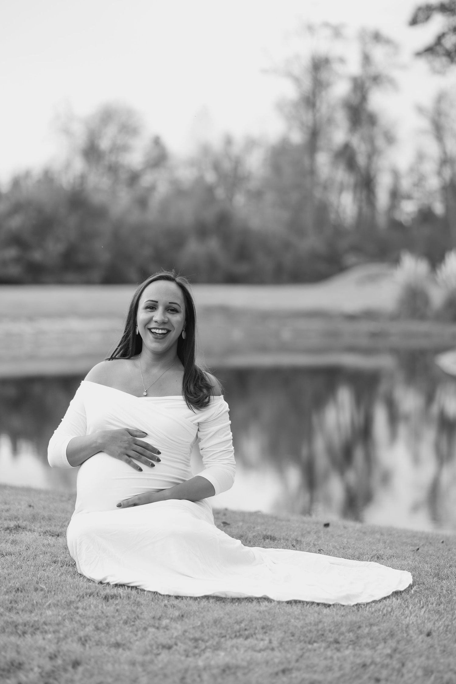 maternity photos, outdoors photographer maternity photos, true to color, classy