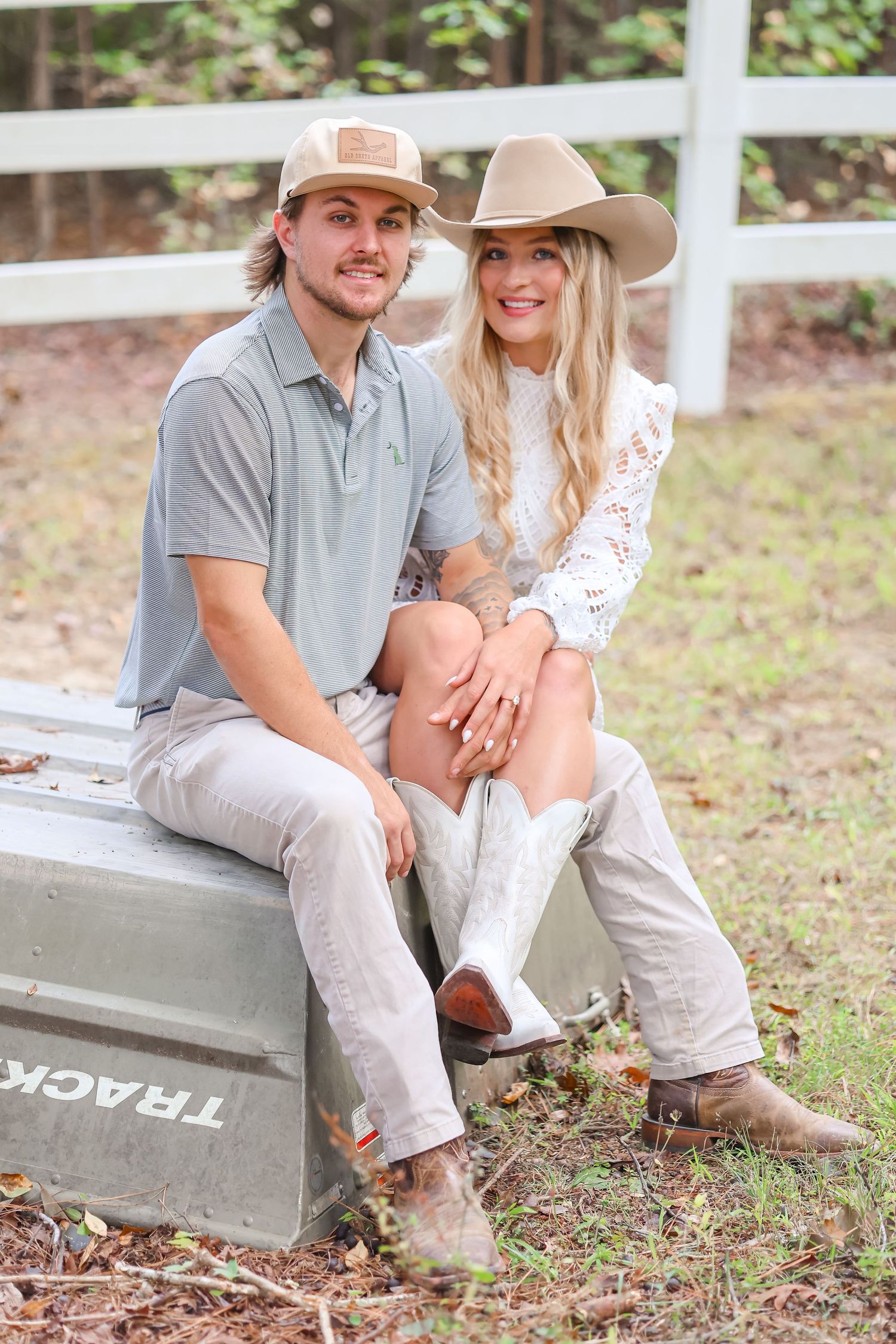 engagement pictures, seven paths manor, raleigh engagement, classy bright true to color