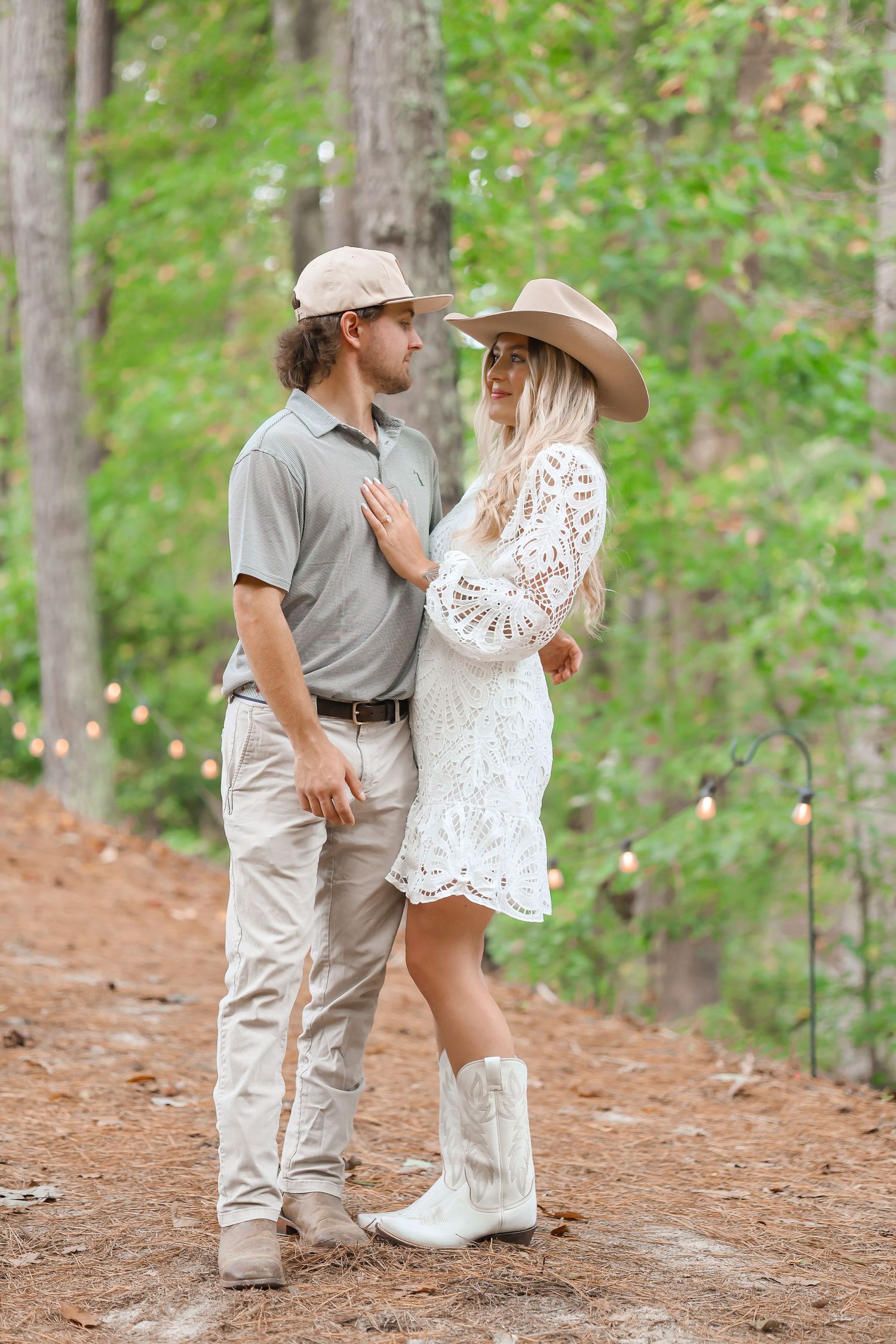 engagement pictures, seven paths manor, raleigh engagement, classy bright true to color, north carolina engagement photographer