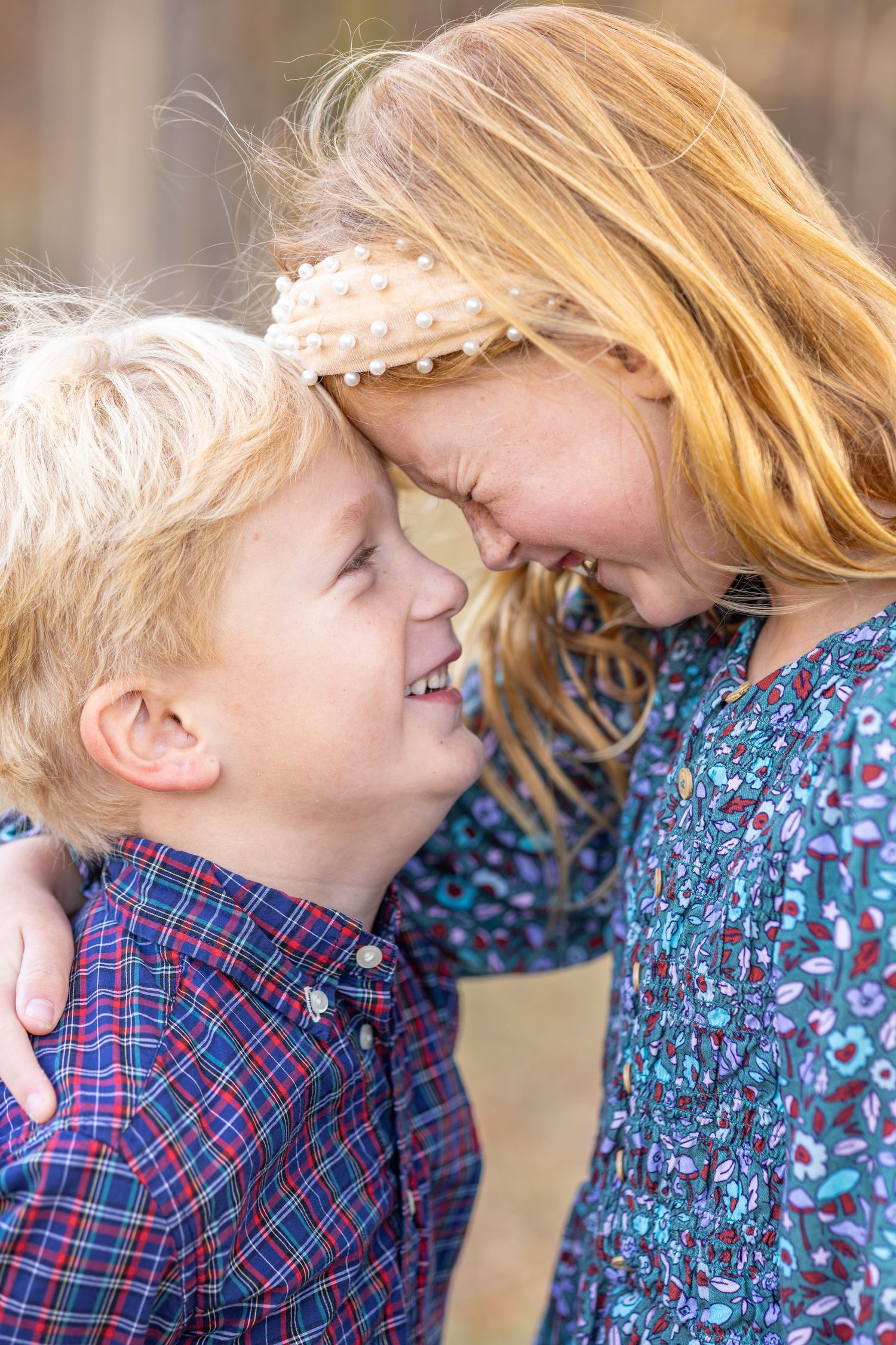 fall family photos outdoors, raleigh durham area, sibling pictures