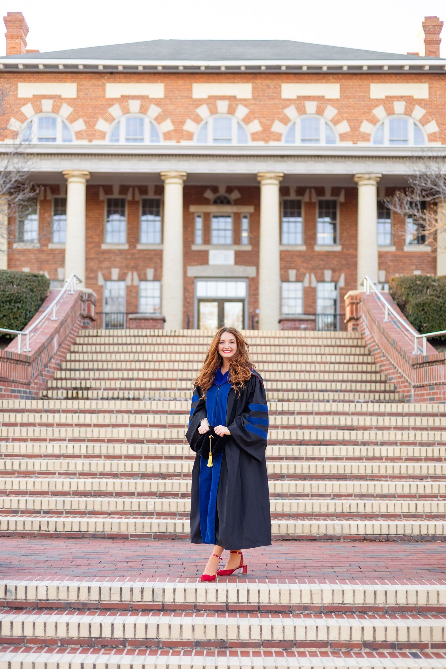 graduation photos NC state grad raleigh graduates senior photos outdoor graduation images natural light photography bright true to color unc