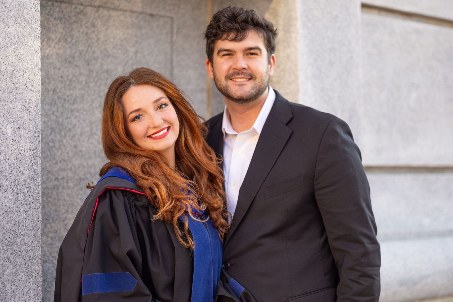 graduation photos NC state grad raleigh graduates senior photos outdoor graduation images natural light photography bright true to color unc