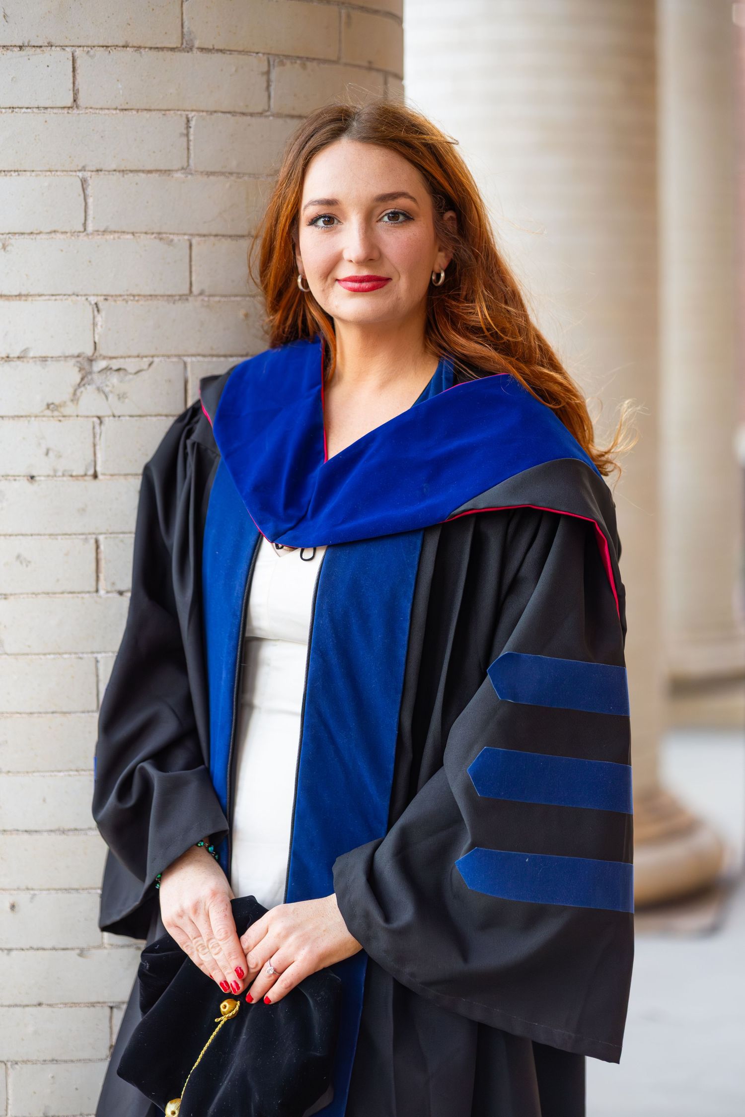 graduation photos NC state grad raleigh graduates senior photos outdoor graduation images natural light photography bright true to color unc