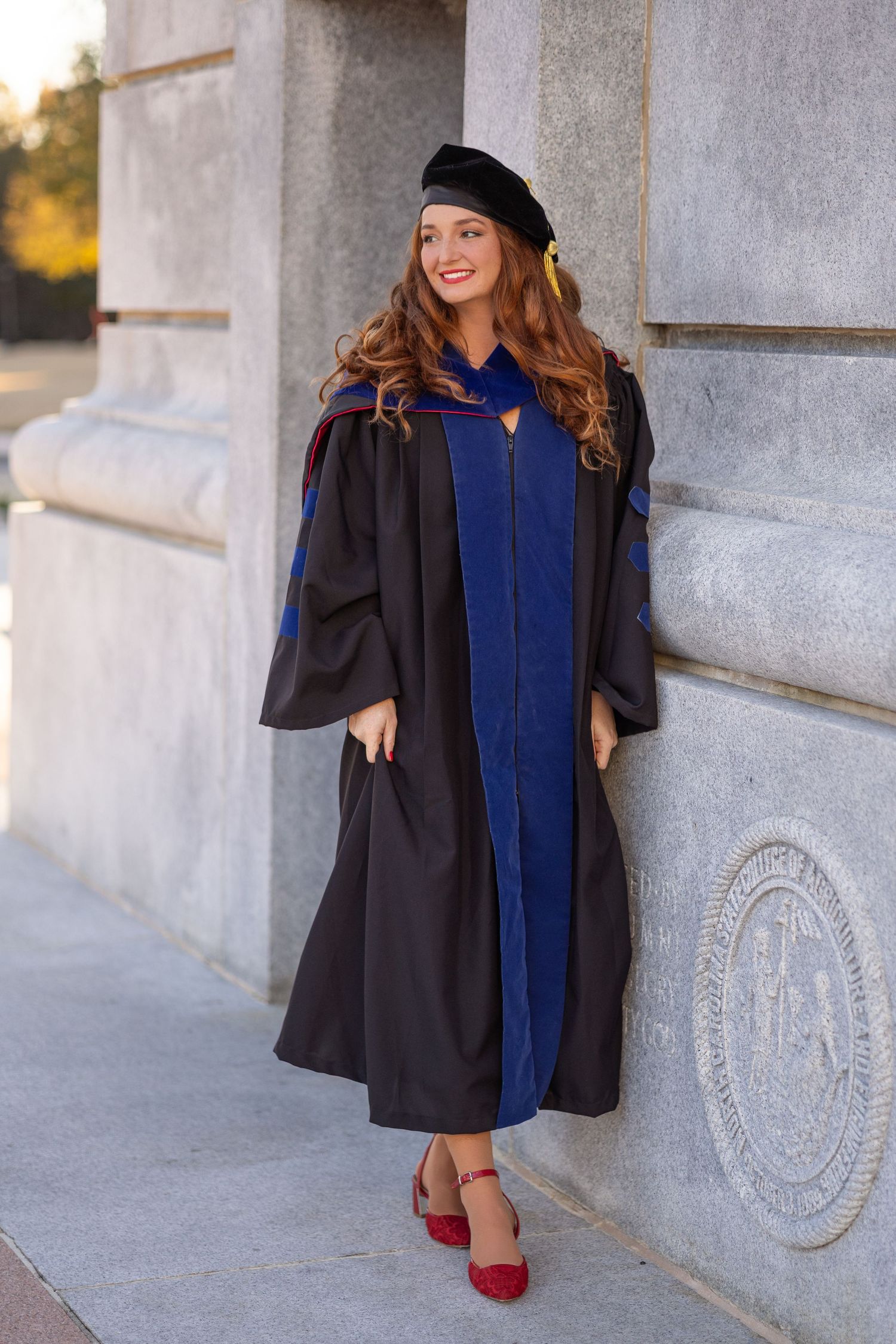 graduation photos NC state grad raleigh graduates senior photos outdoor graduation images natural light photography bright true to color unc