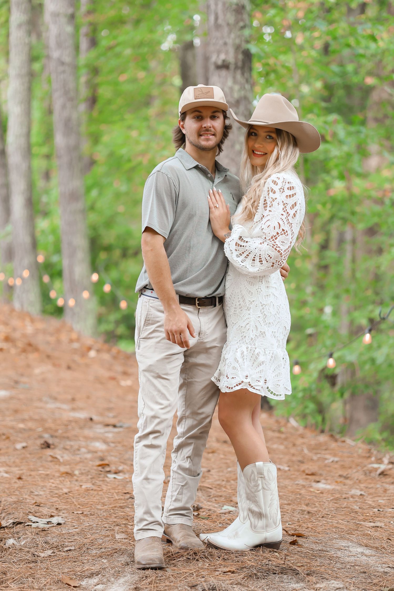 engagement pictures, seven paths manor, raleigh engagement, classy bright true to color, north carolina engagement photographer