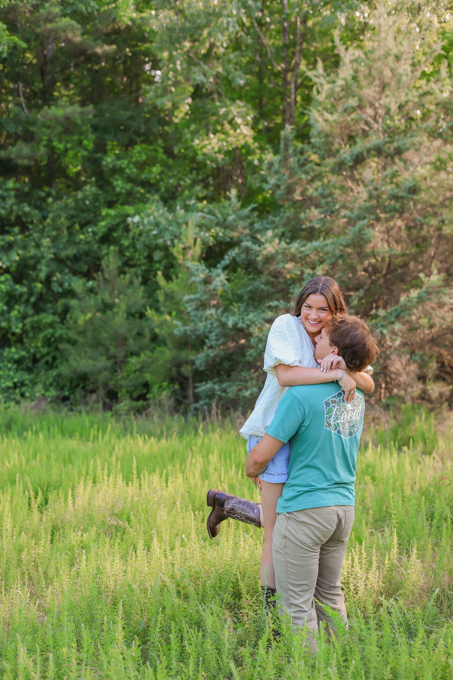 dreamy couples pictures, outdoors