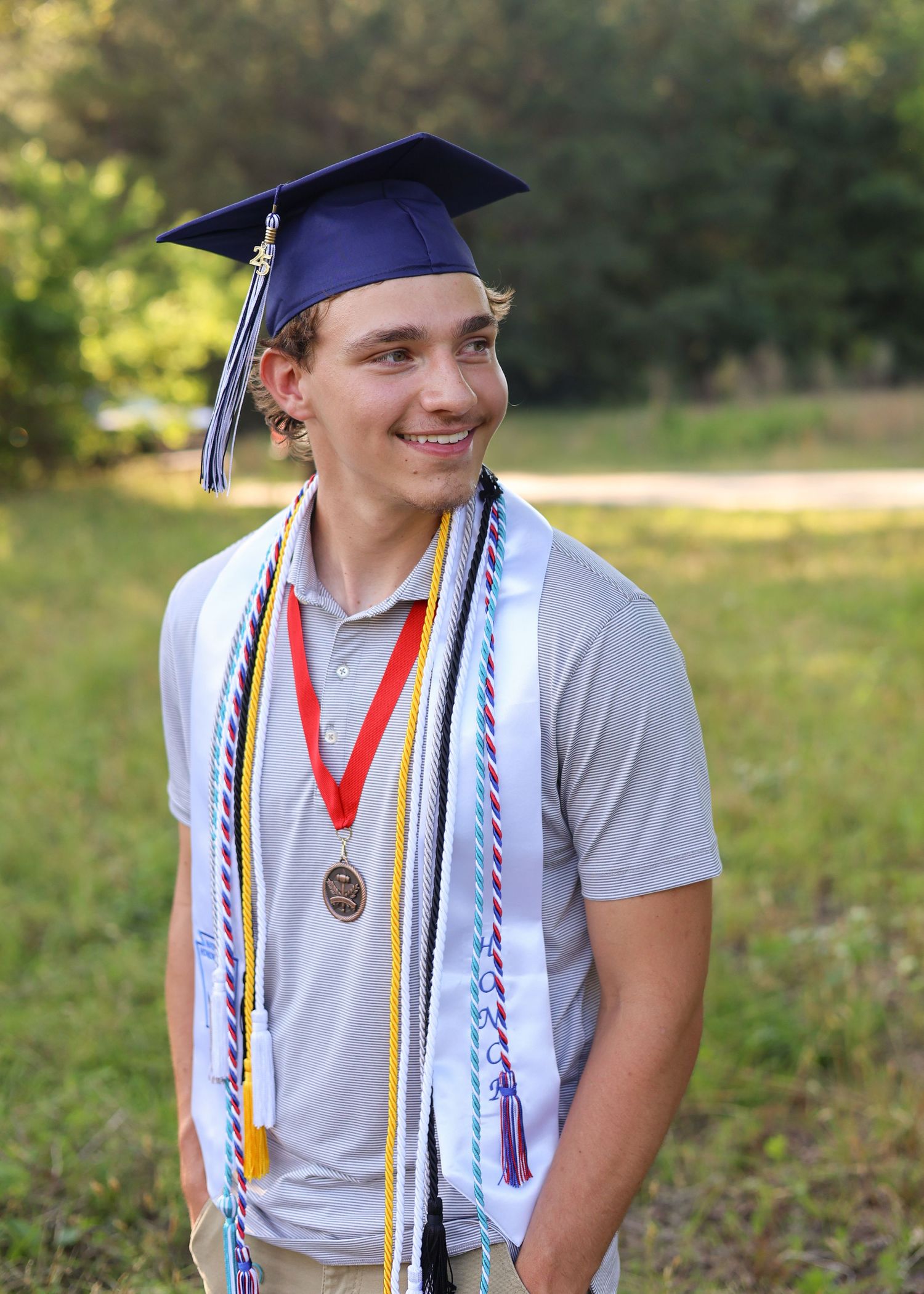 graduation photos, NC state grad raleigh graduates senior photos outdoor graduation images natural light photography bright true to color