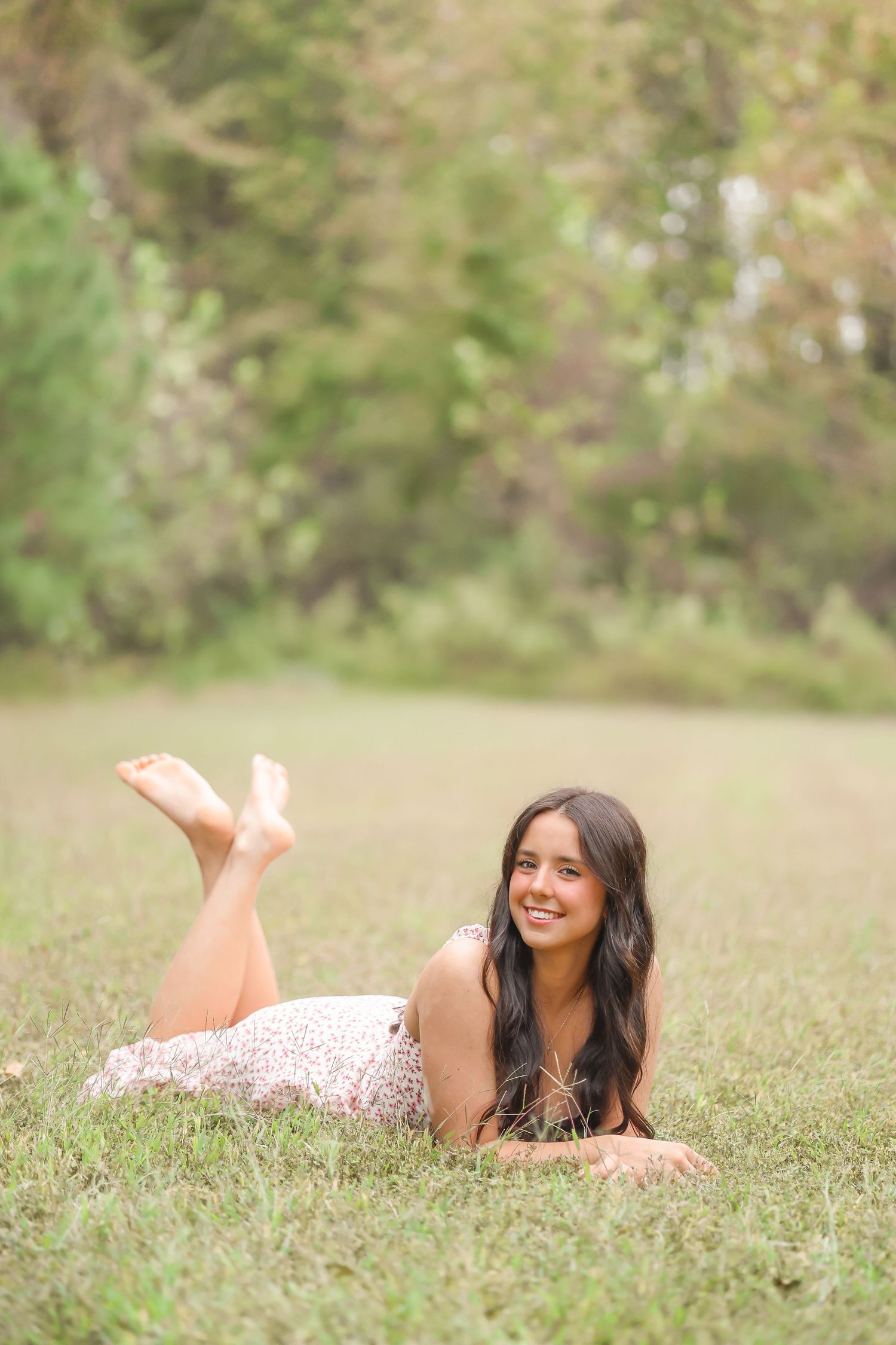 seniors, graduate photos, outdoors pictures, raleigh photographer, fayettville, johnston county senior photographer, graduation pictures