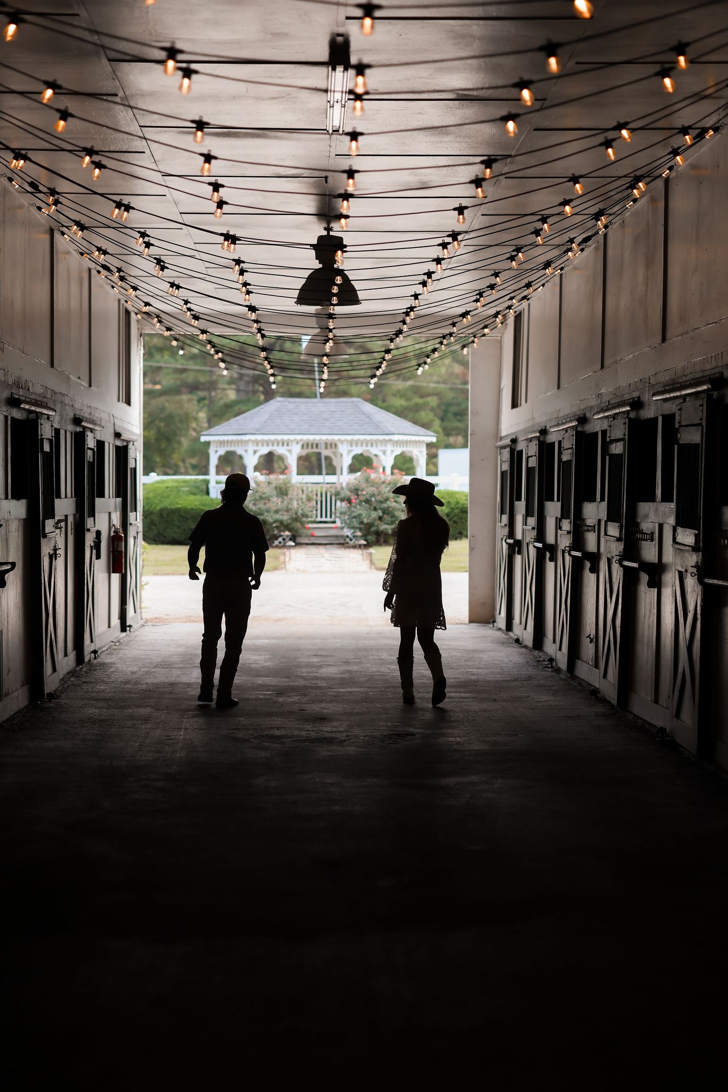 engagement pictures, seven paths manor, raleigh engagement, classy bright true to color