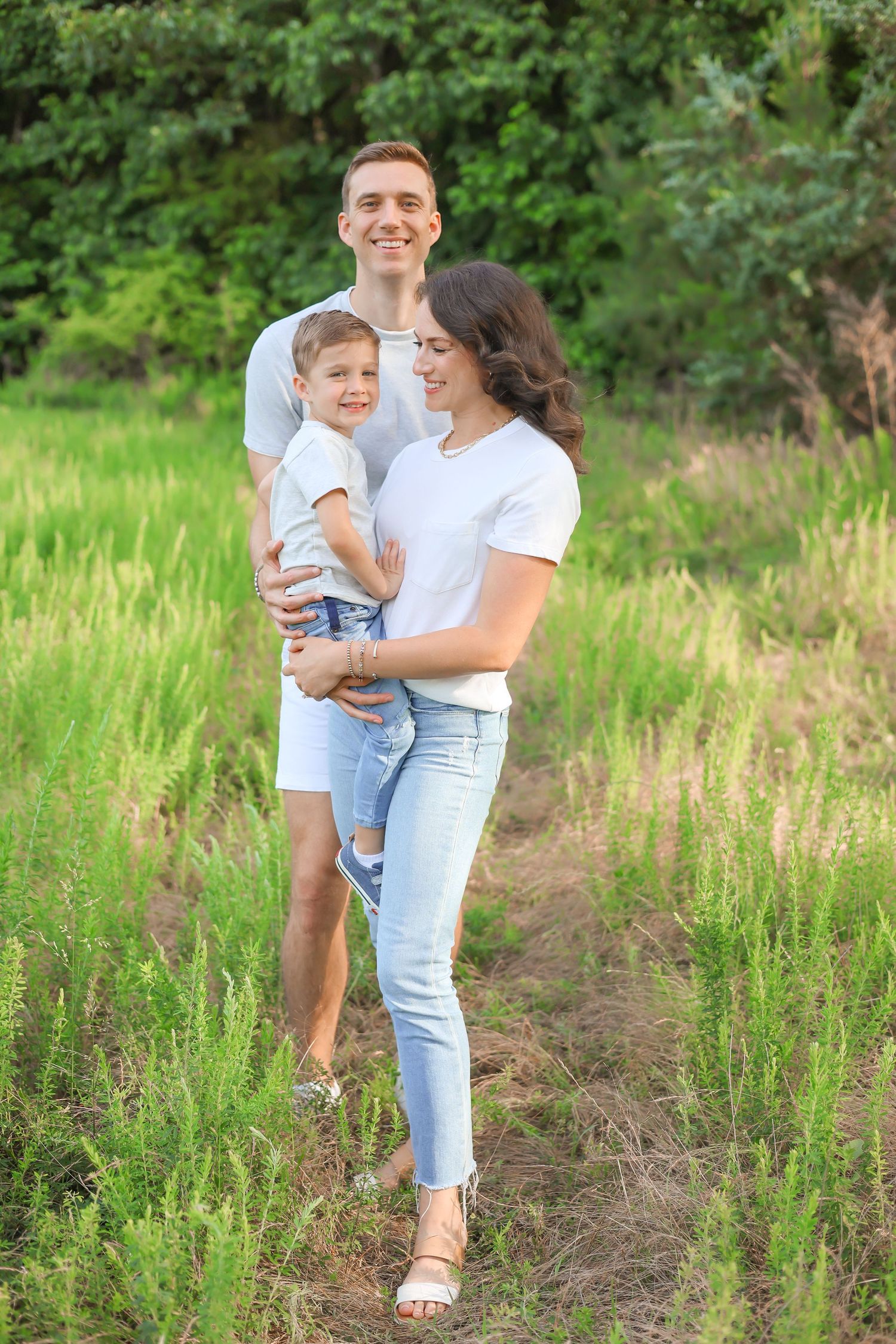 dreamy family photos, dreamy mommy and me photos. outdoors family pictures, raleigh photography