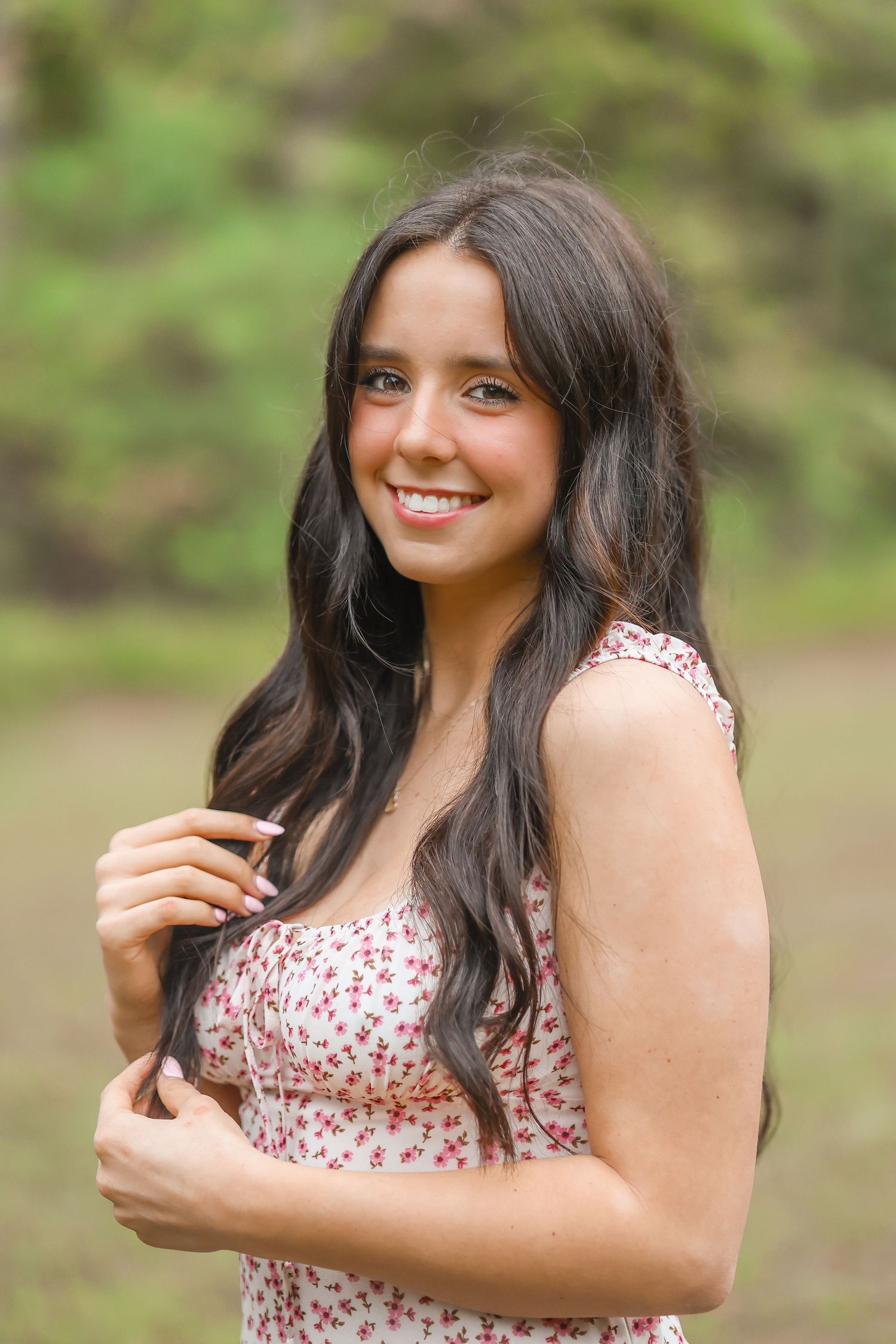 seniors, graduate photos, outdoors pictures, raleigh photographer, fayettville, johnston county senior photographer