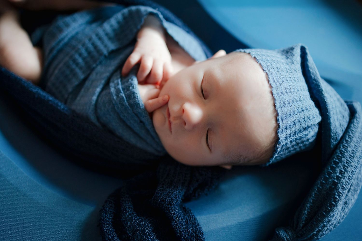 posed newborn photography