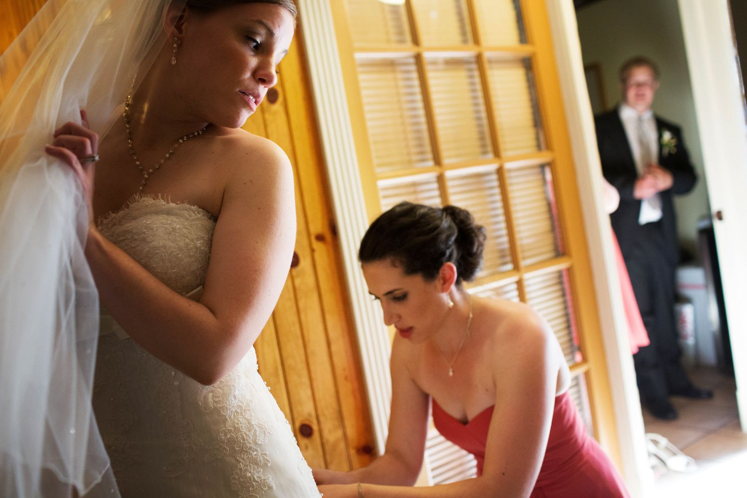 bustling the bride